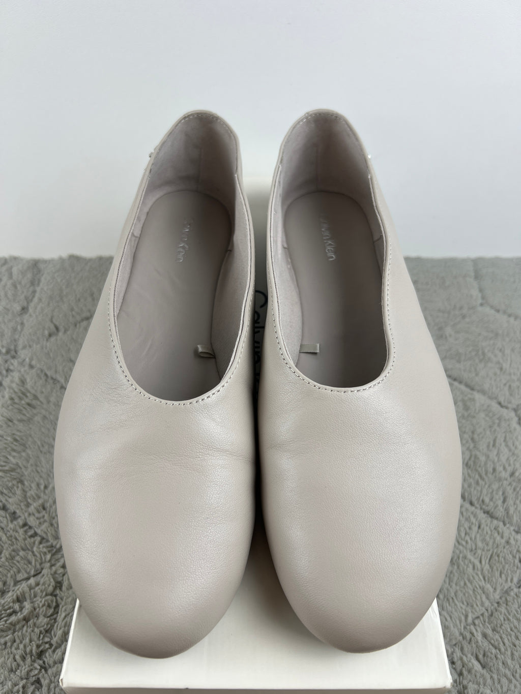 Calvin Klein Round Ballerina Lth Hardware