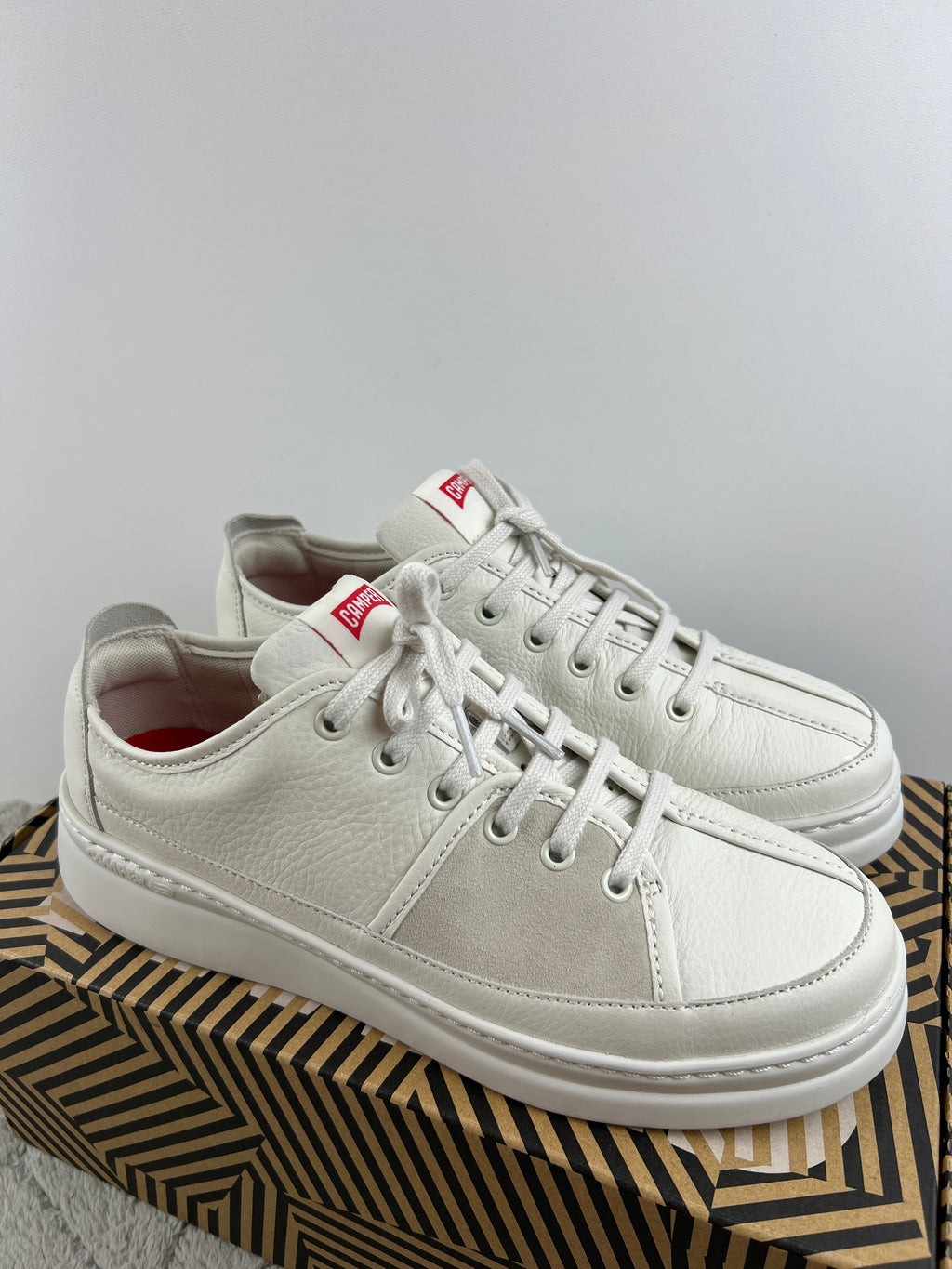 Camper TWS Twins