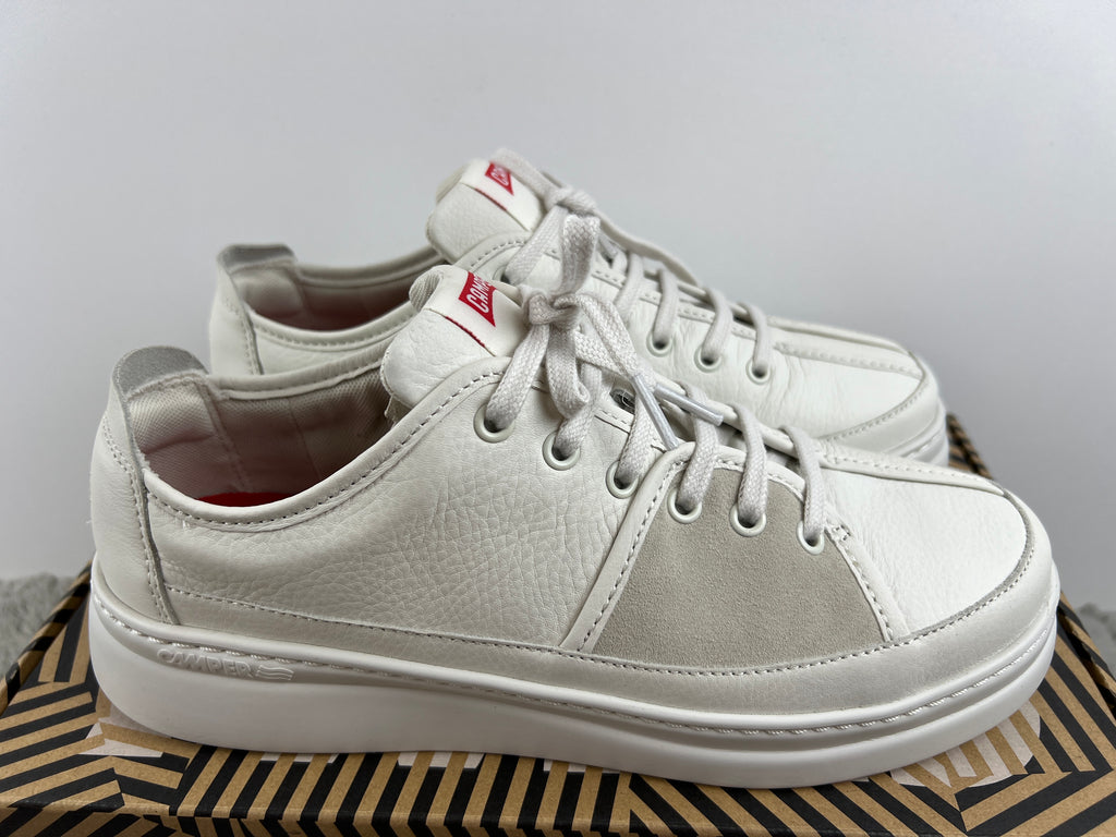 Camper TWS Twins