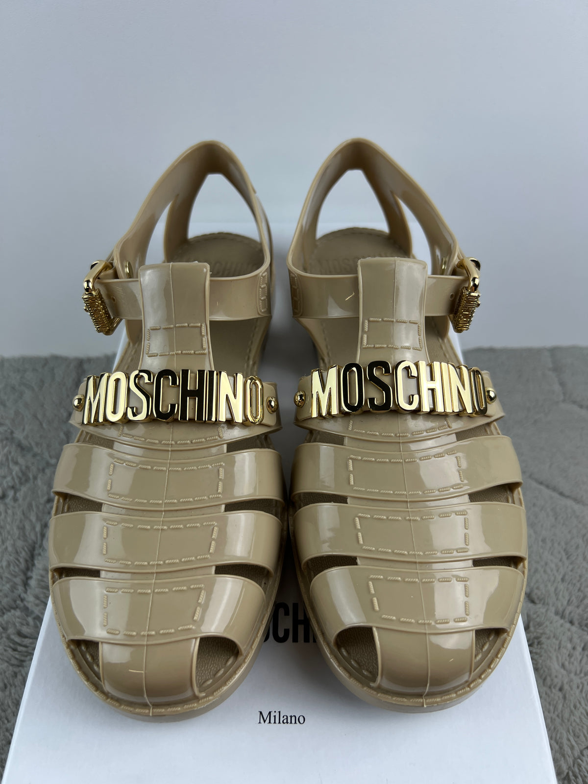 Moschino San Lou Jelly 15