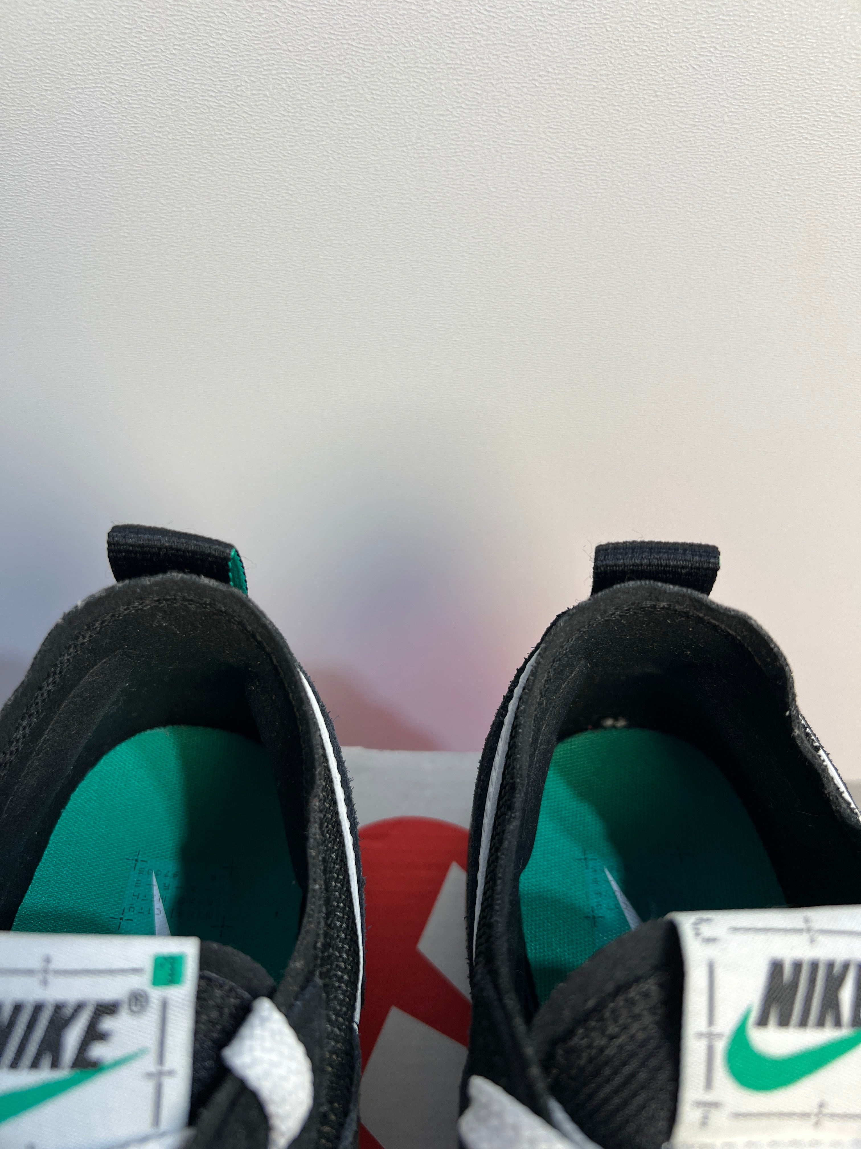 NIKE C1TY