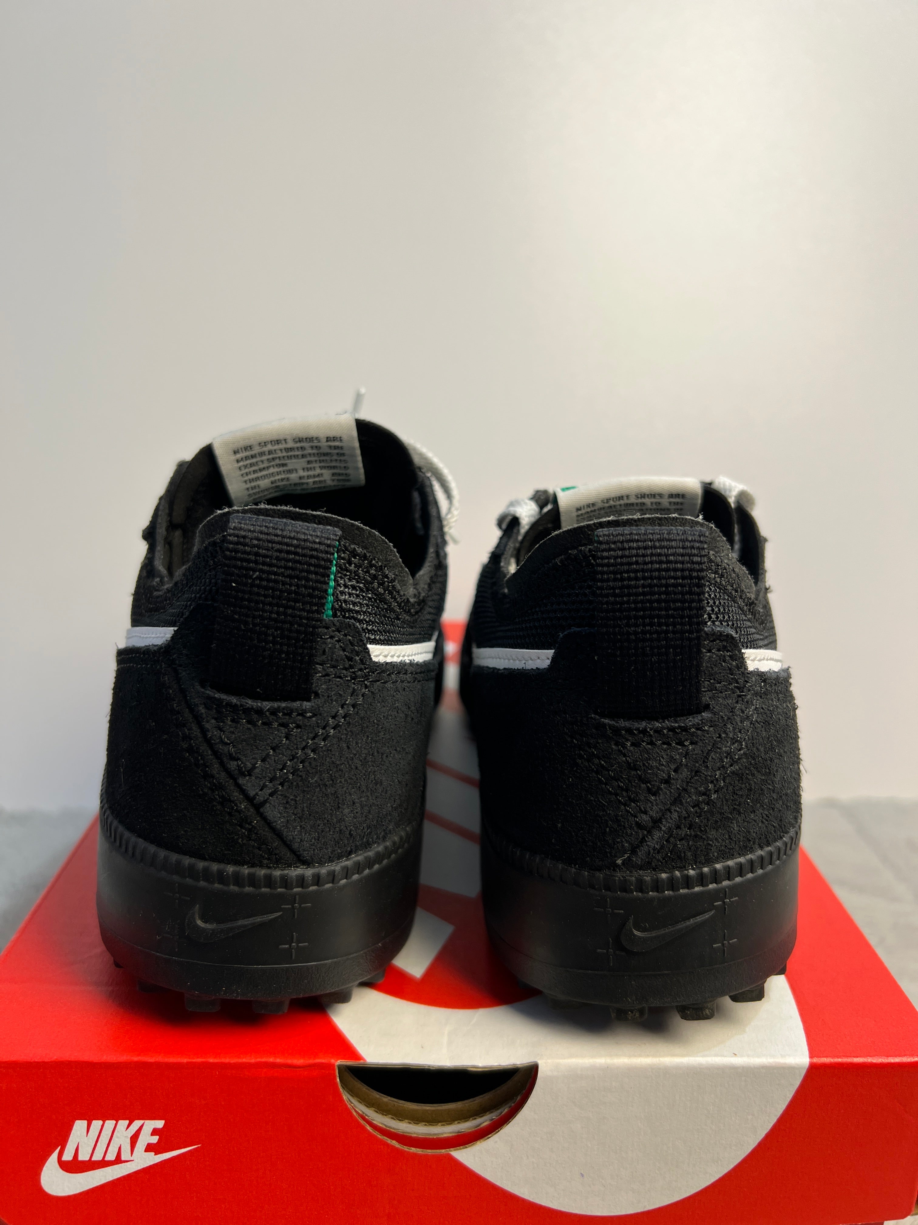 NIKE C1TY