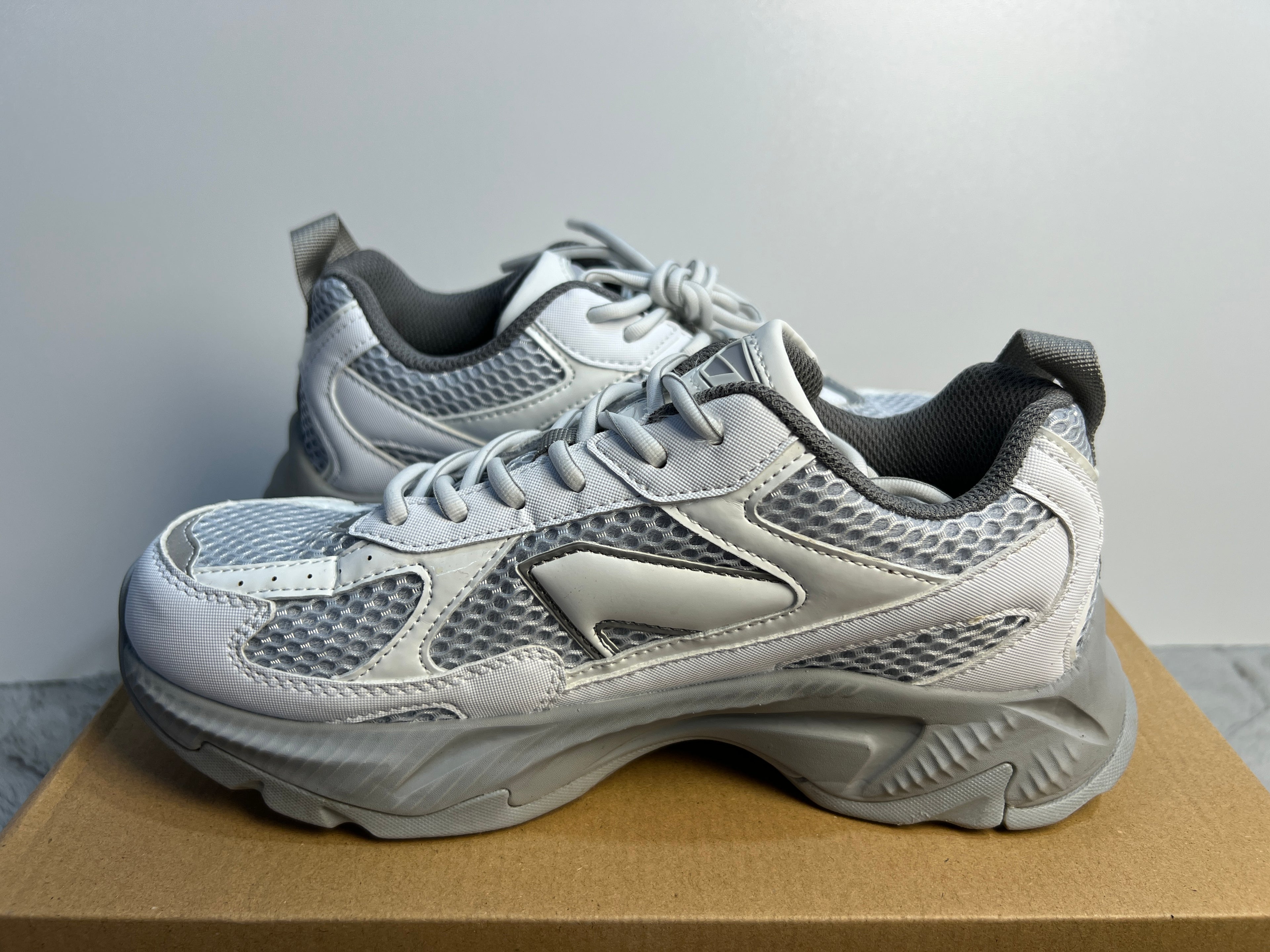 ARKK FORMA RUNNER