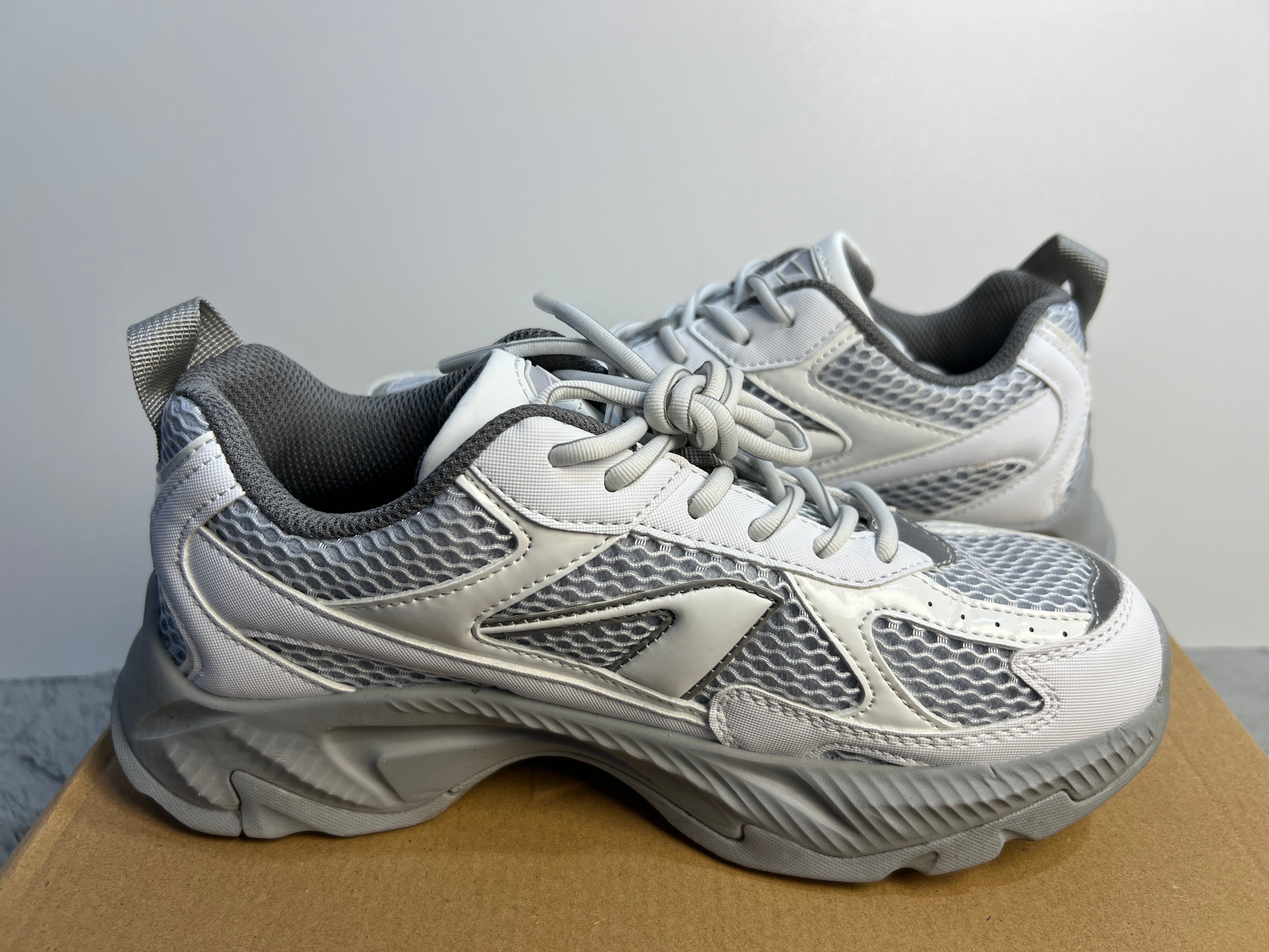 ARKK FORMA RUNNER