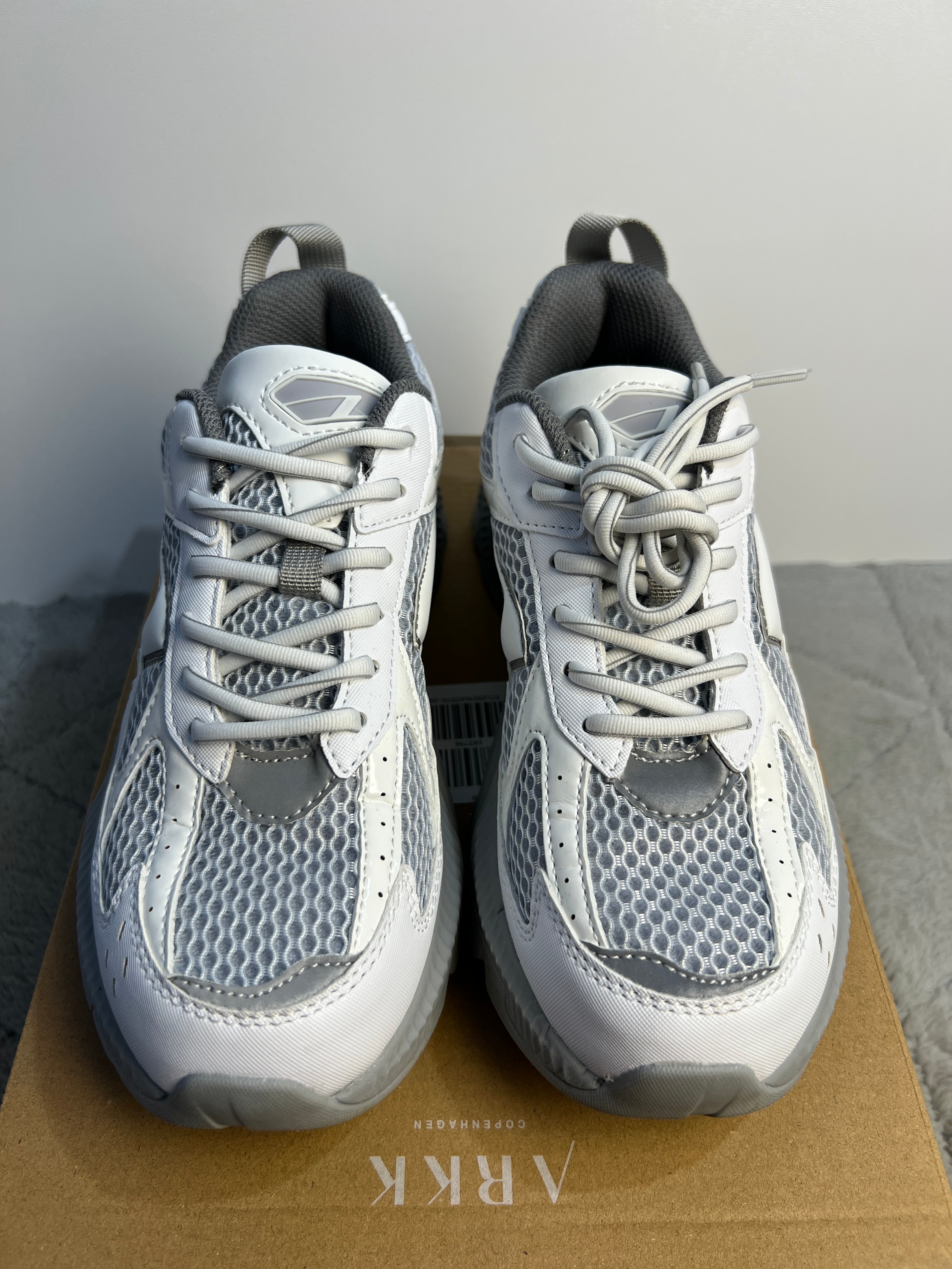ARKK FORMA RUNNER