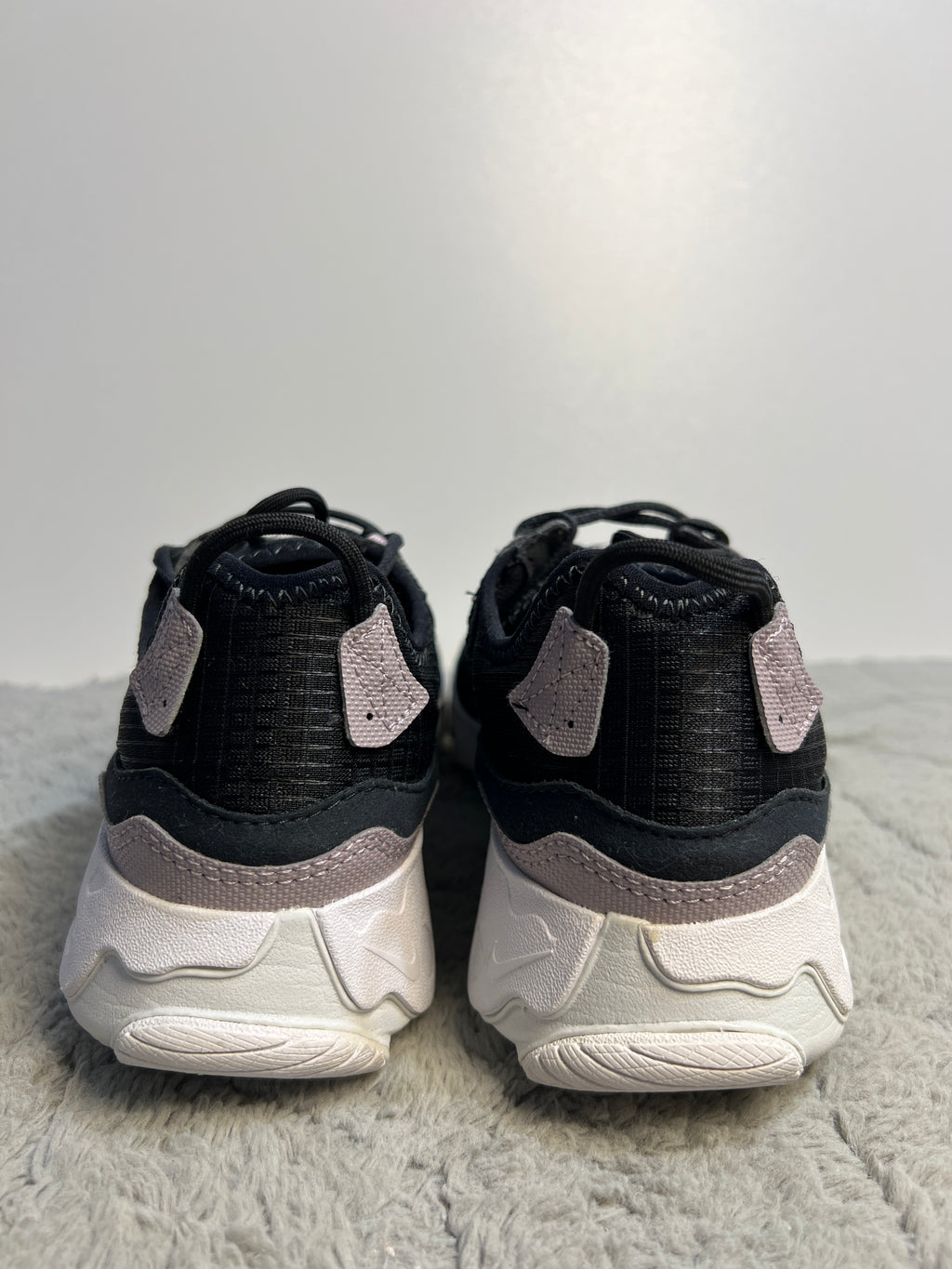NIKE REACT LIVE