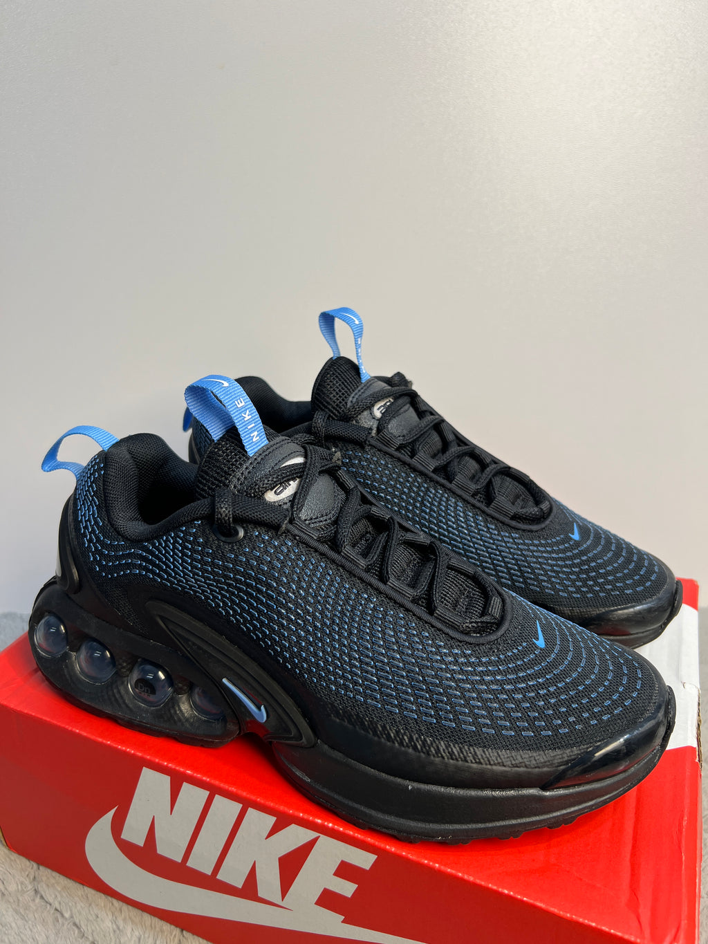 NIKE AIR MAX DN