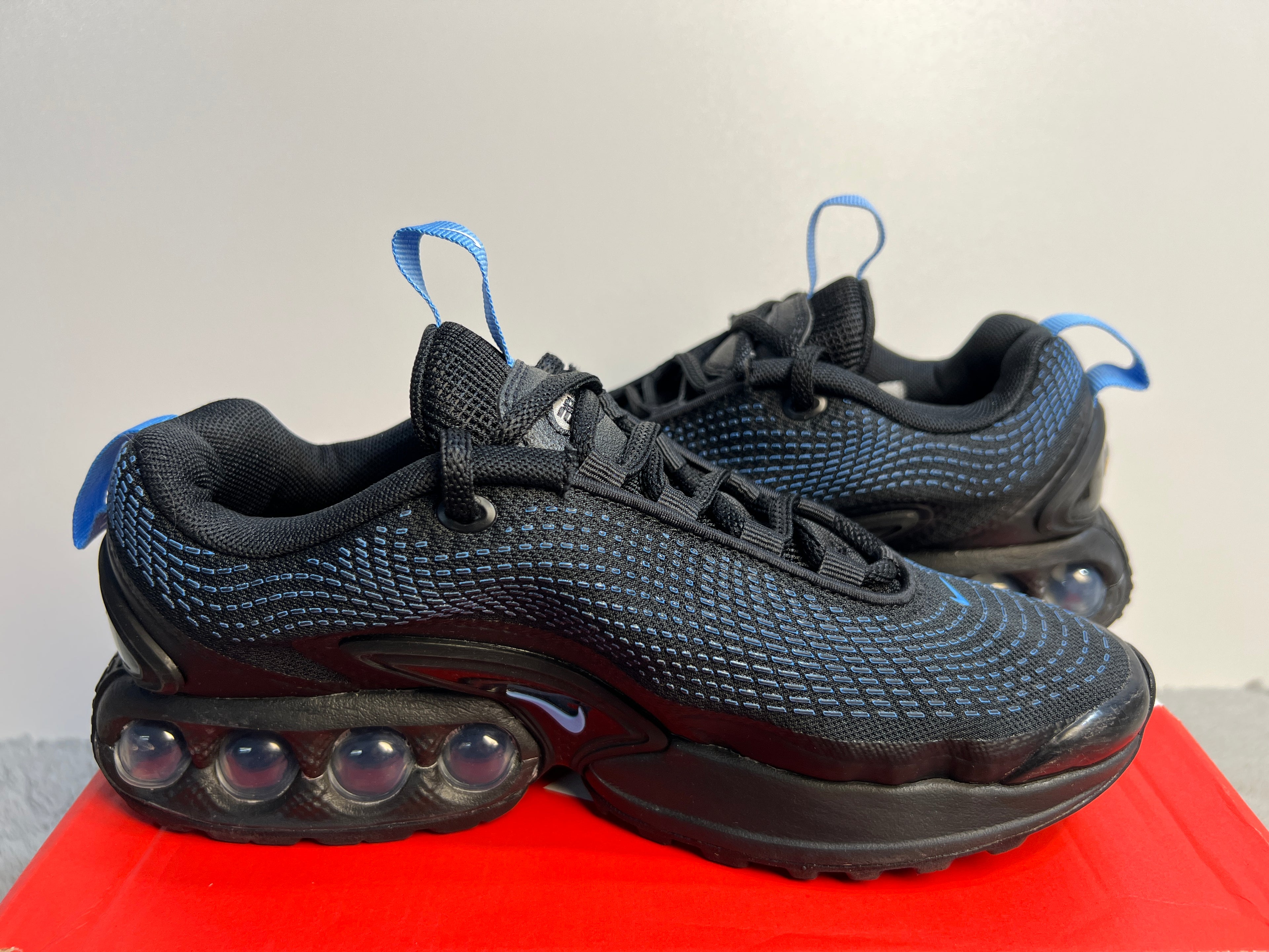 NIKE AIR MAX DN