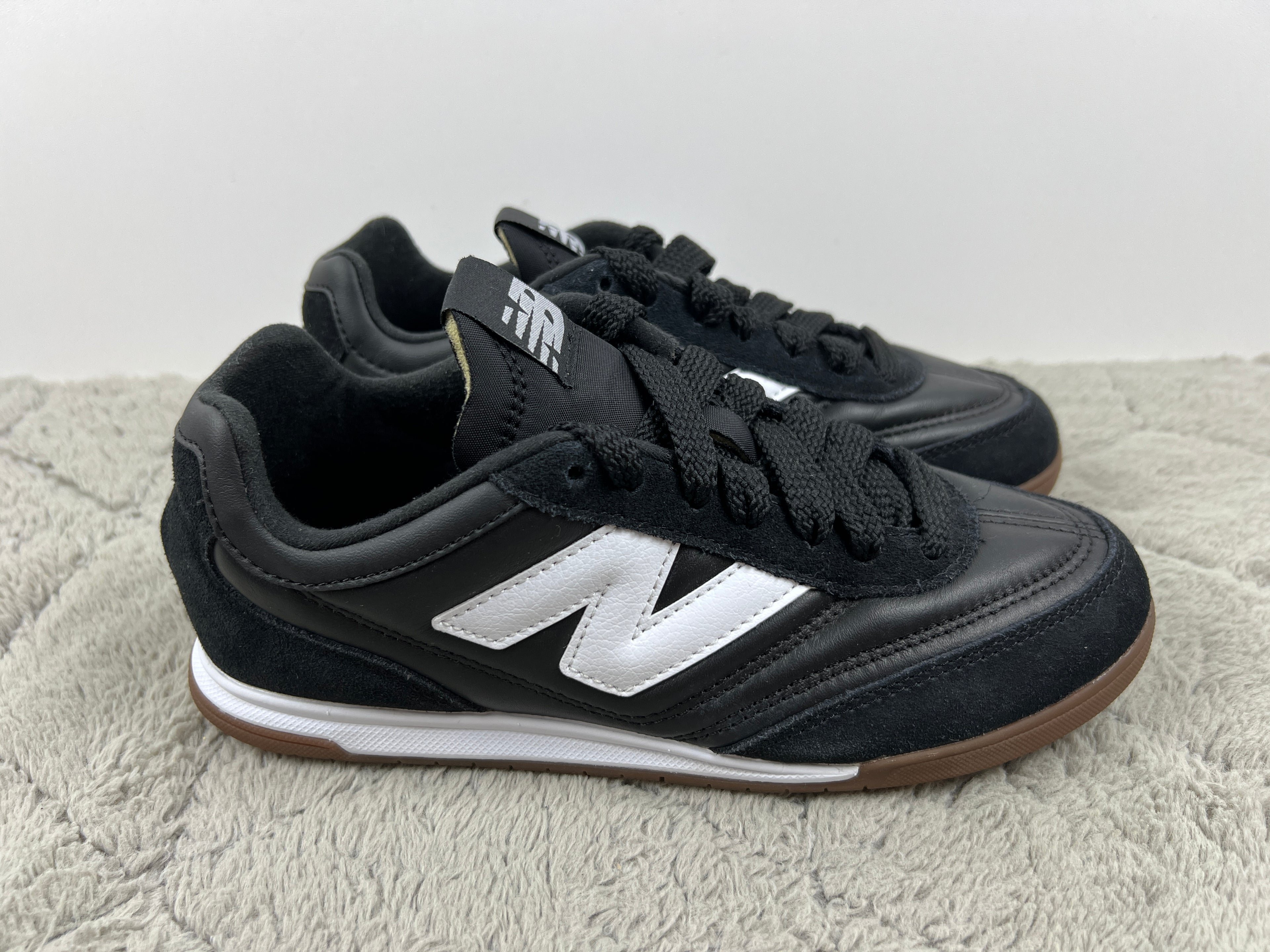 NEW BALANCE URC42LB