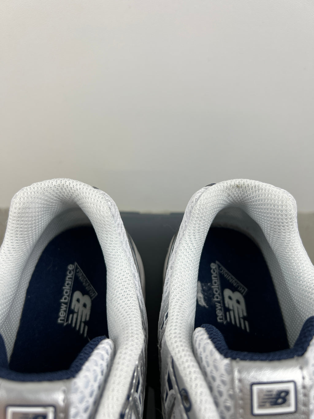 NEW BALANCE U740WN2