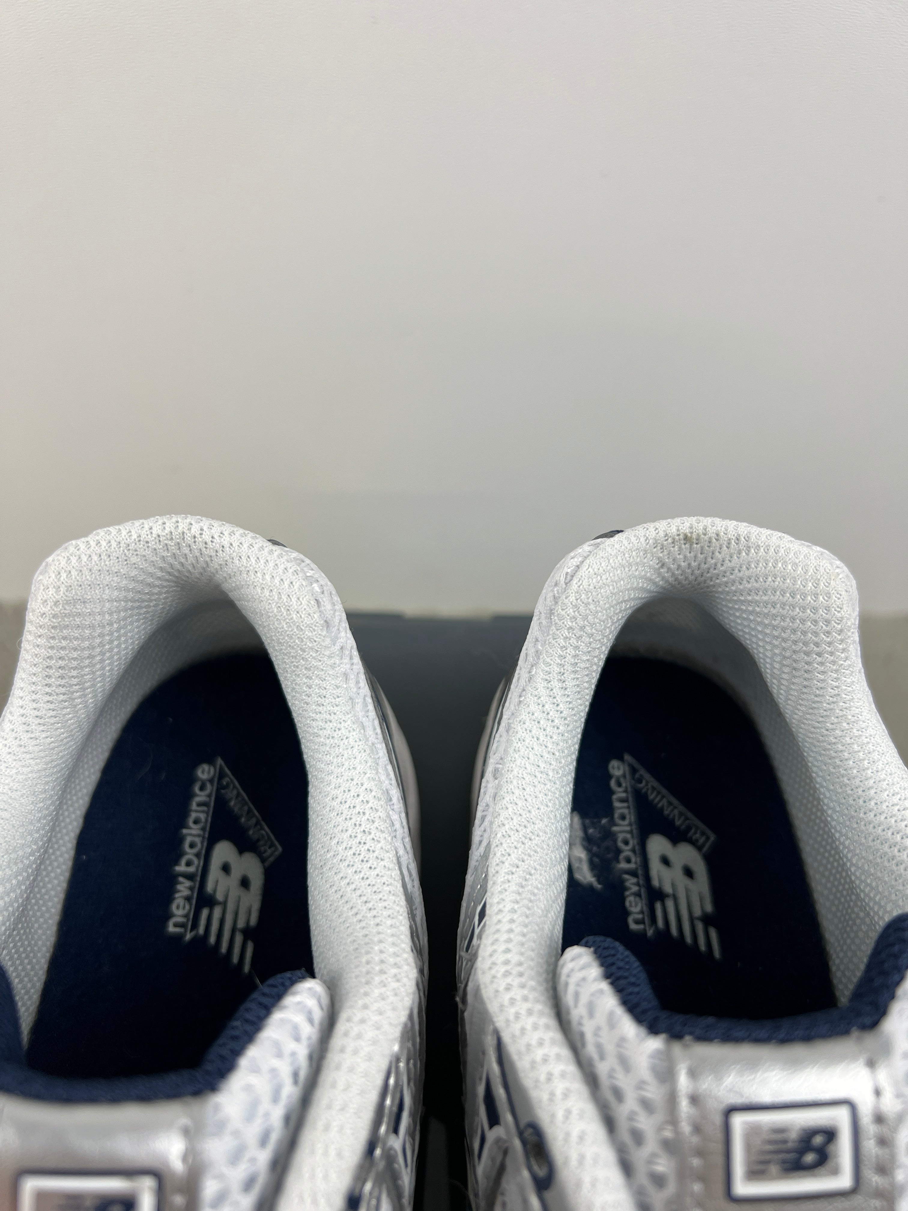 NEW BALANCE U740WN2