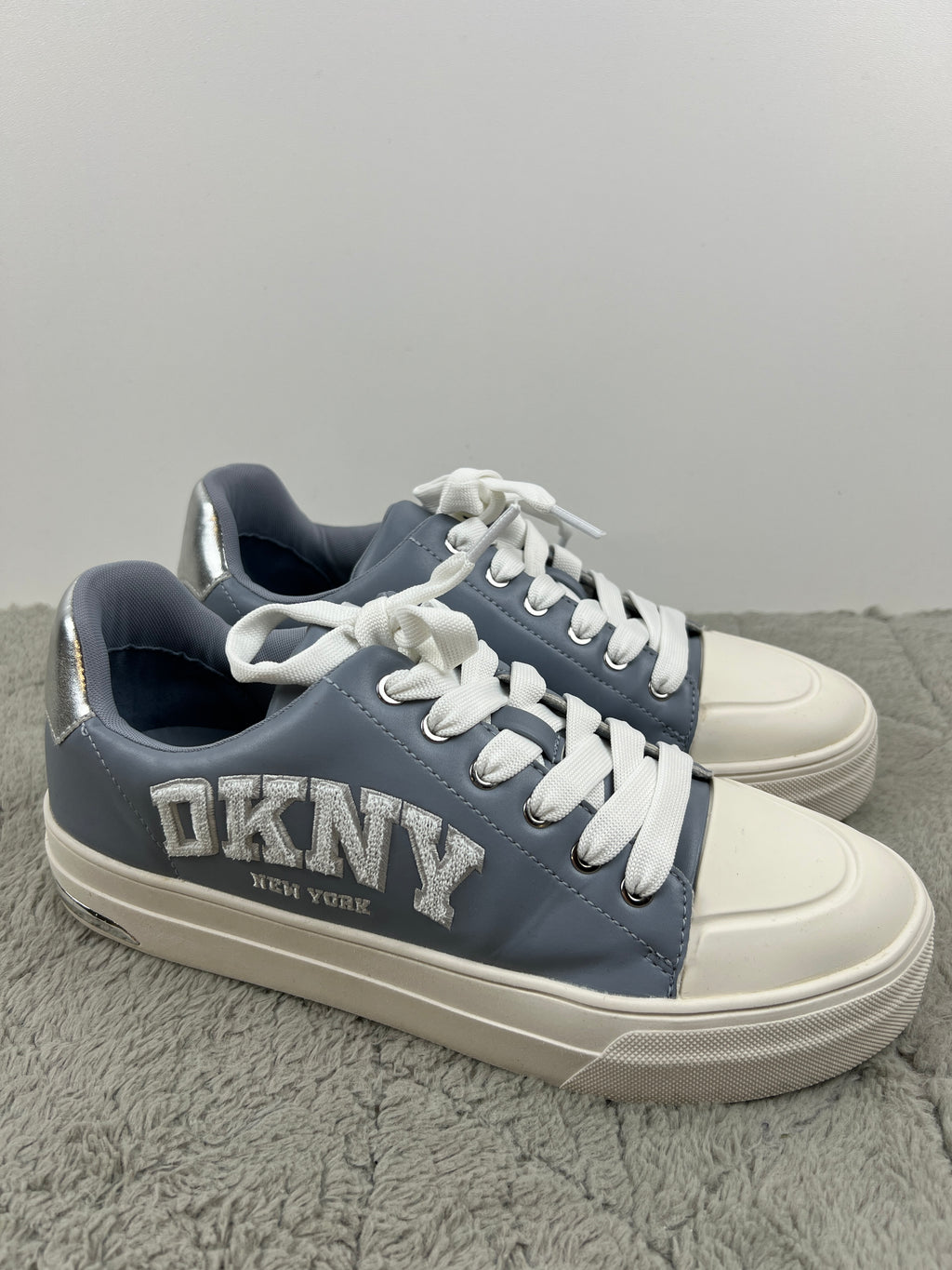 DKNY YORK