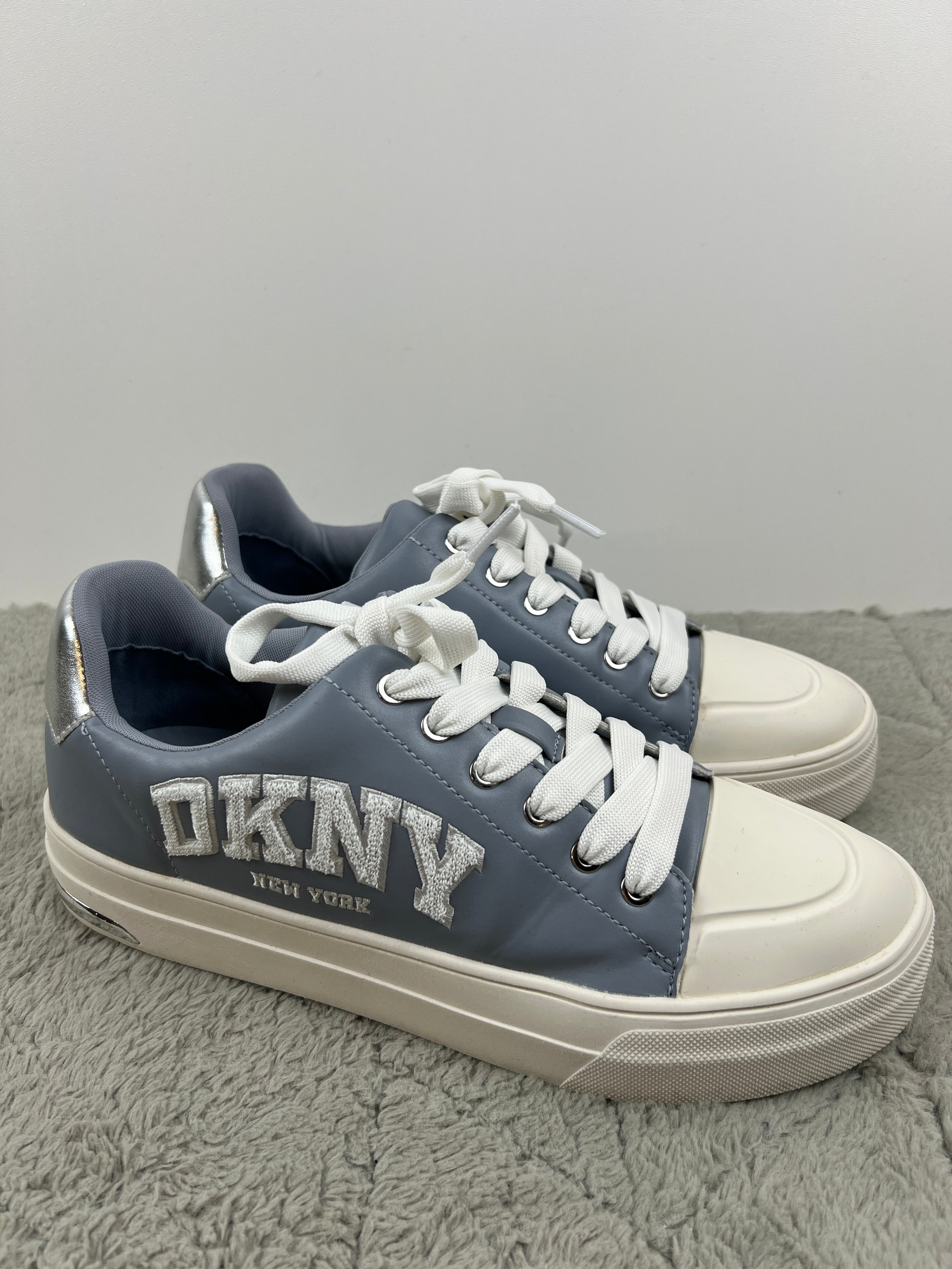 DKNY YORK