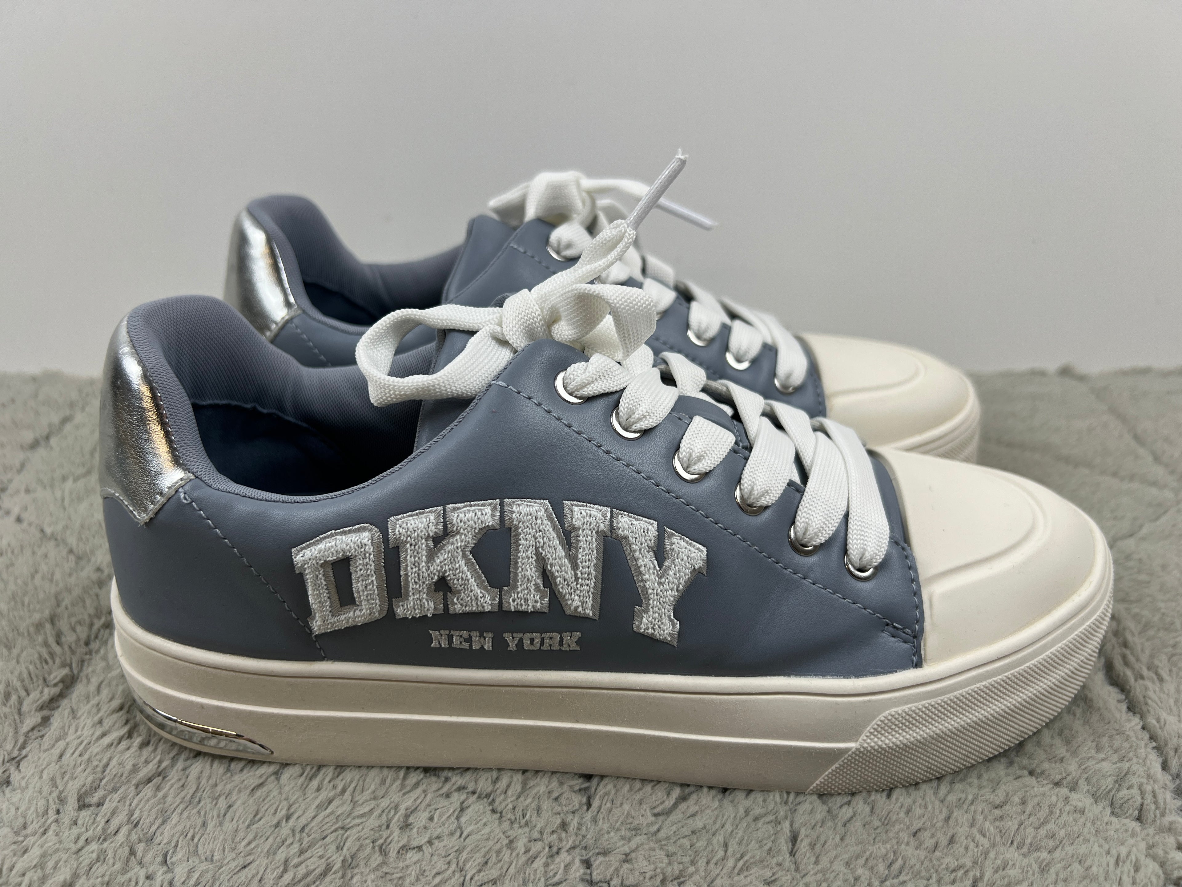 DKNY YORK