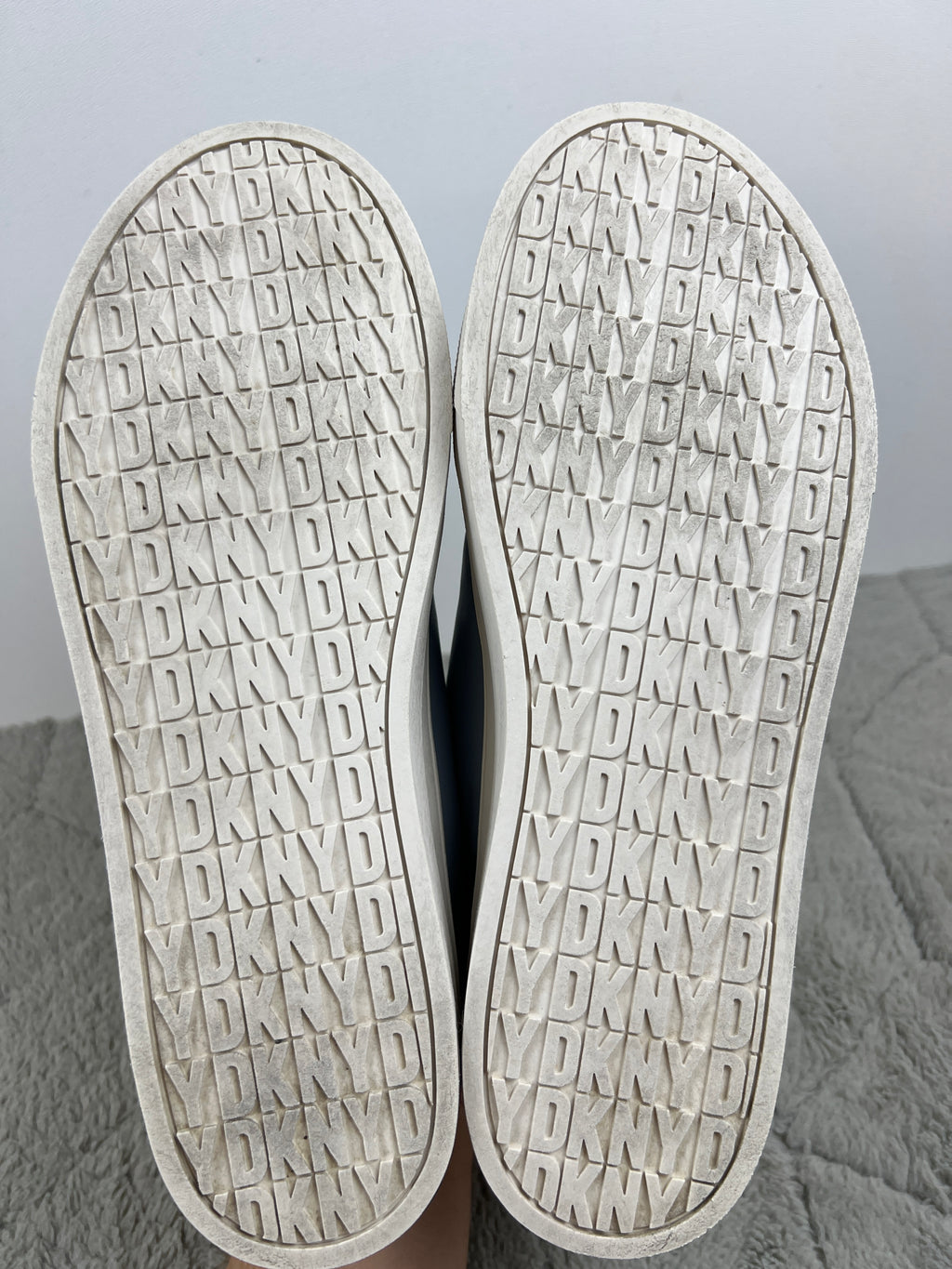 DKNY YORK