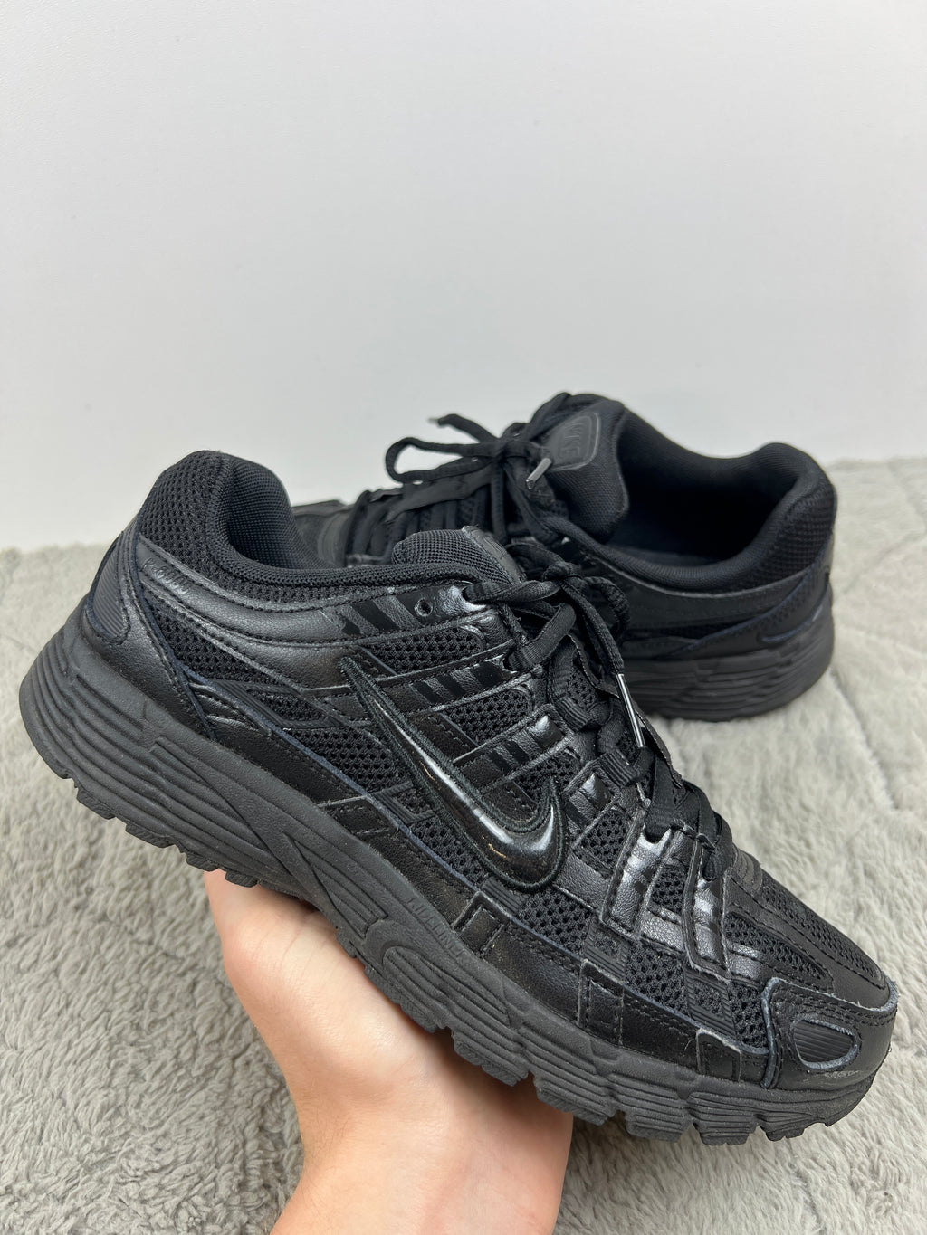 NIKE P-6000