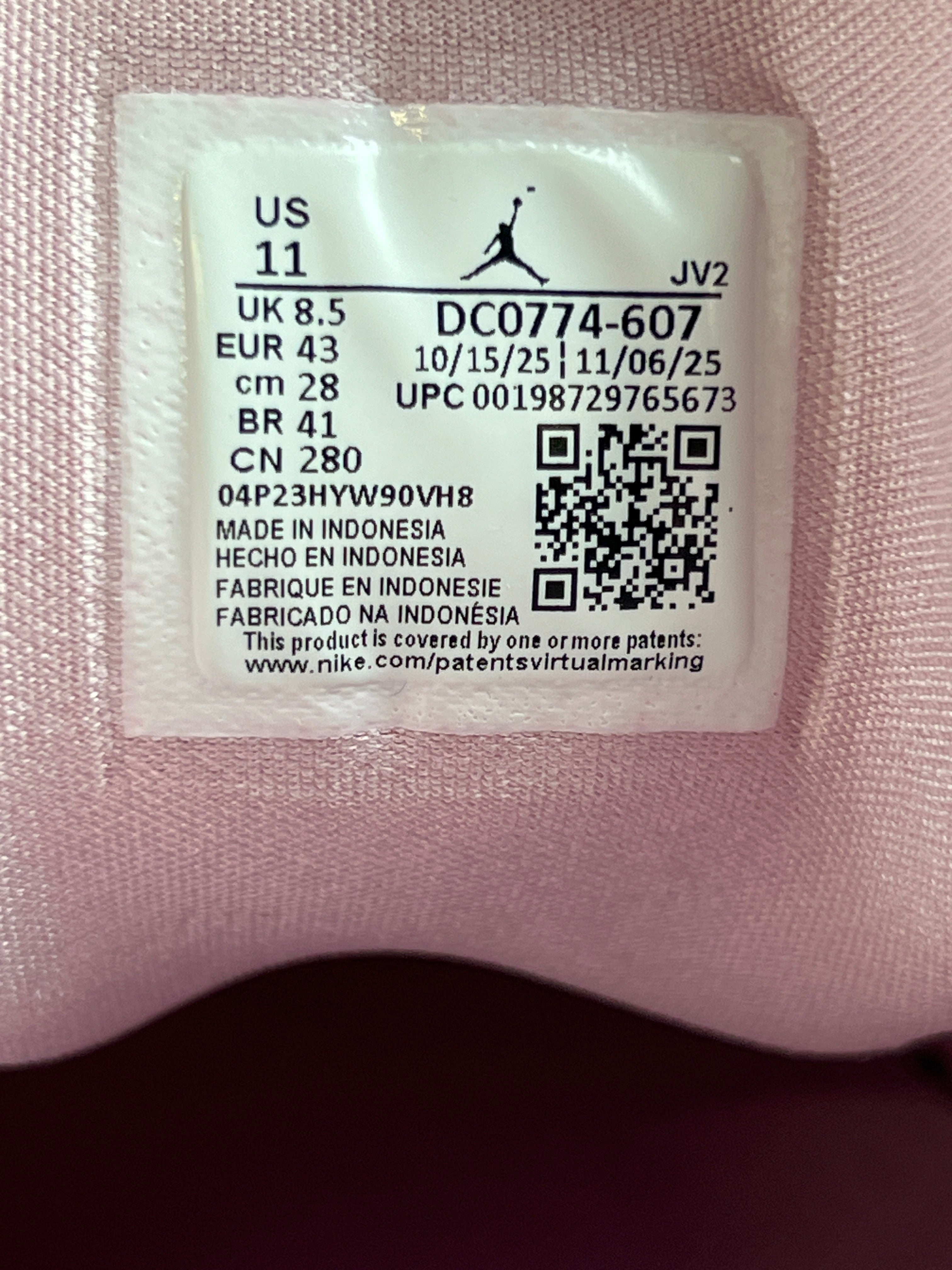 NIKE AIR JORDAN 1 LOW