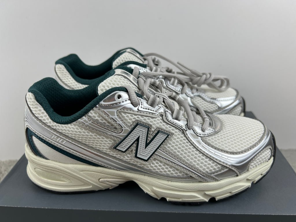 NEW BALANCE U7402EL