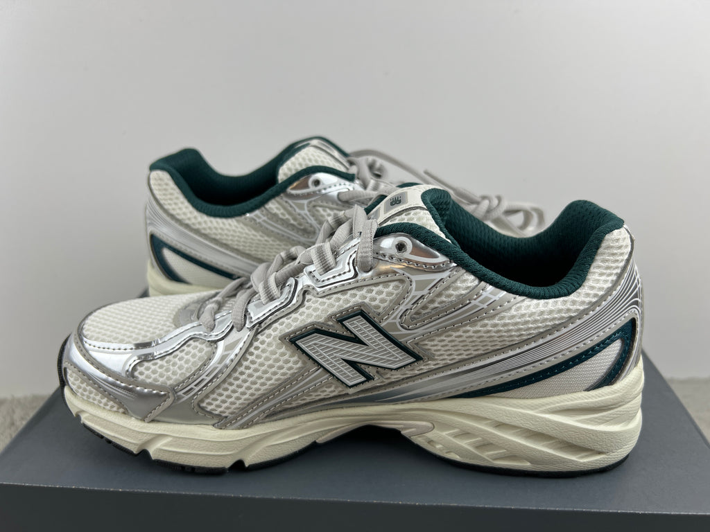 NEW BALANCE U7402EL