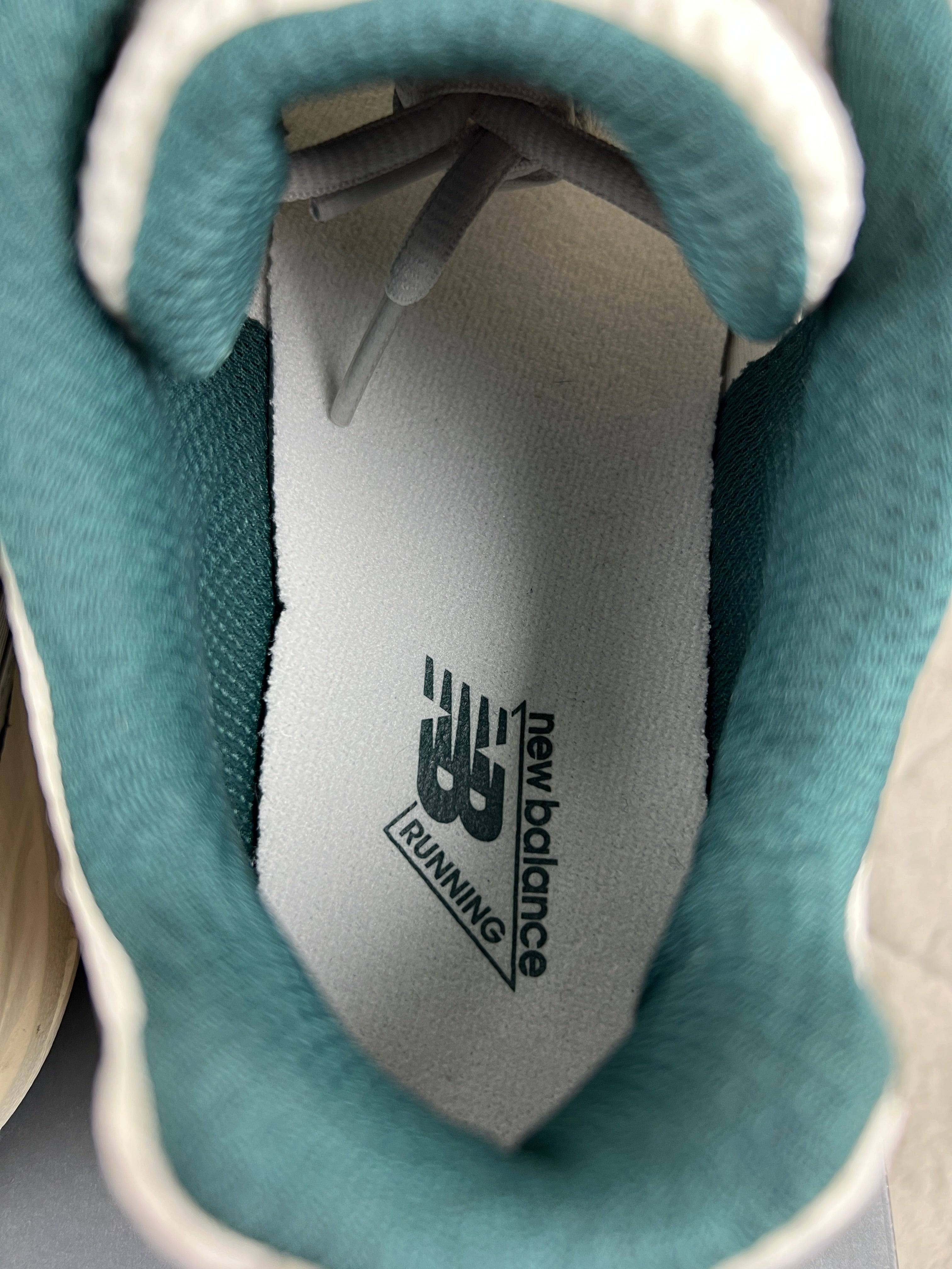 NEW BALANCE U7402EL
