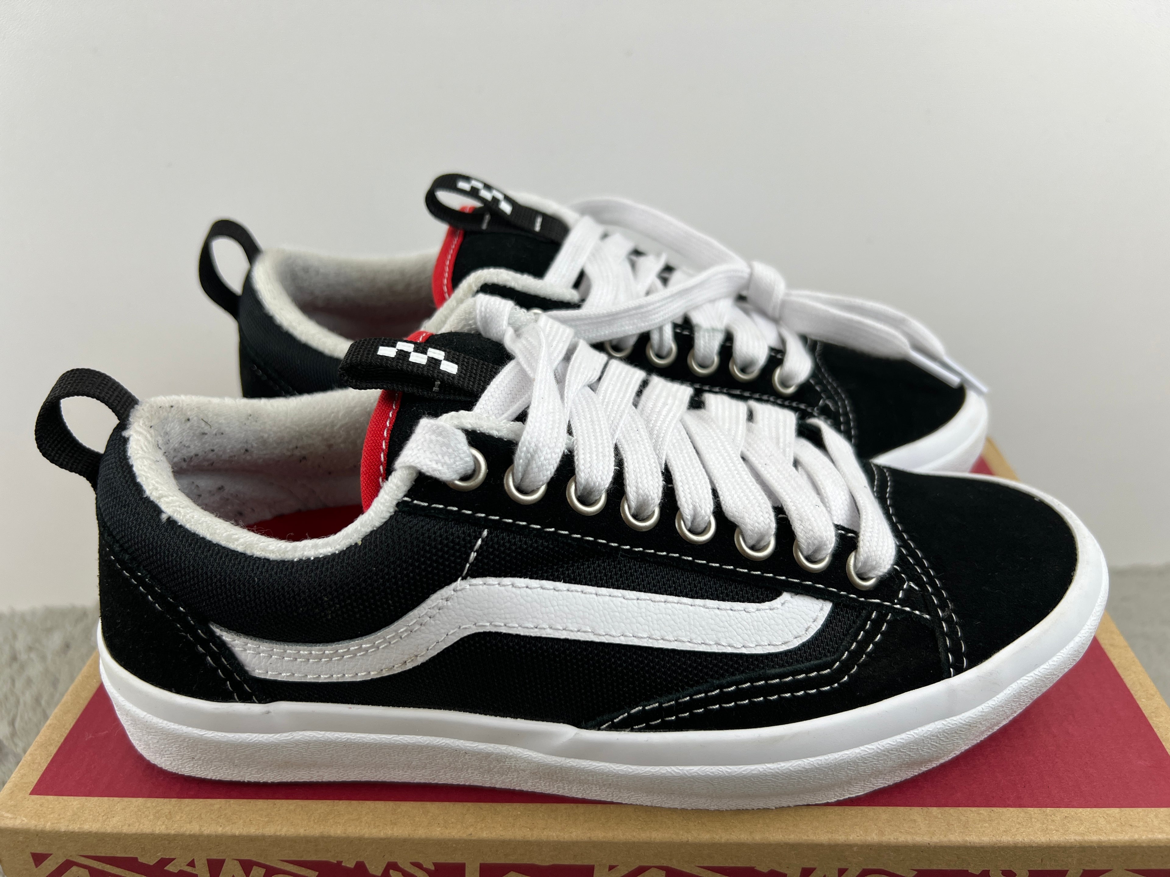 VANS SKATE STYLE OLD SKOOL 36
