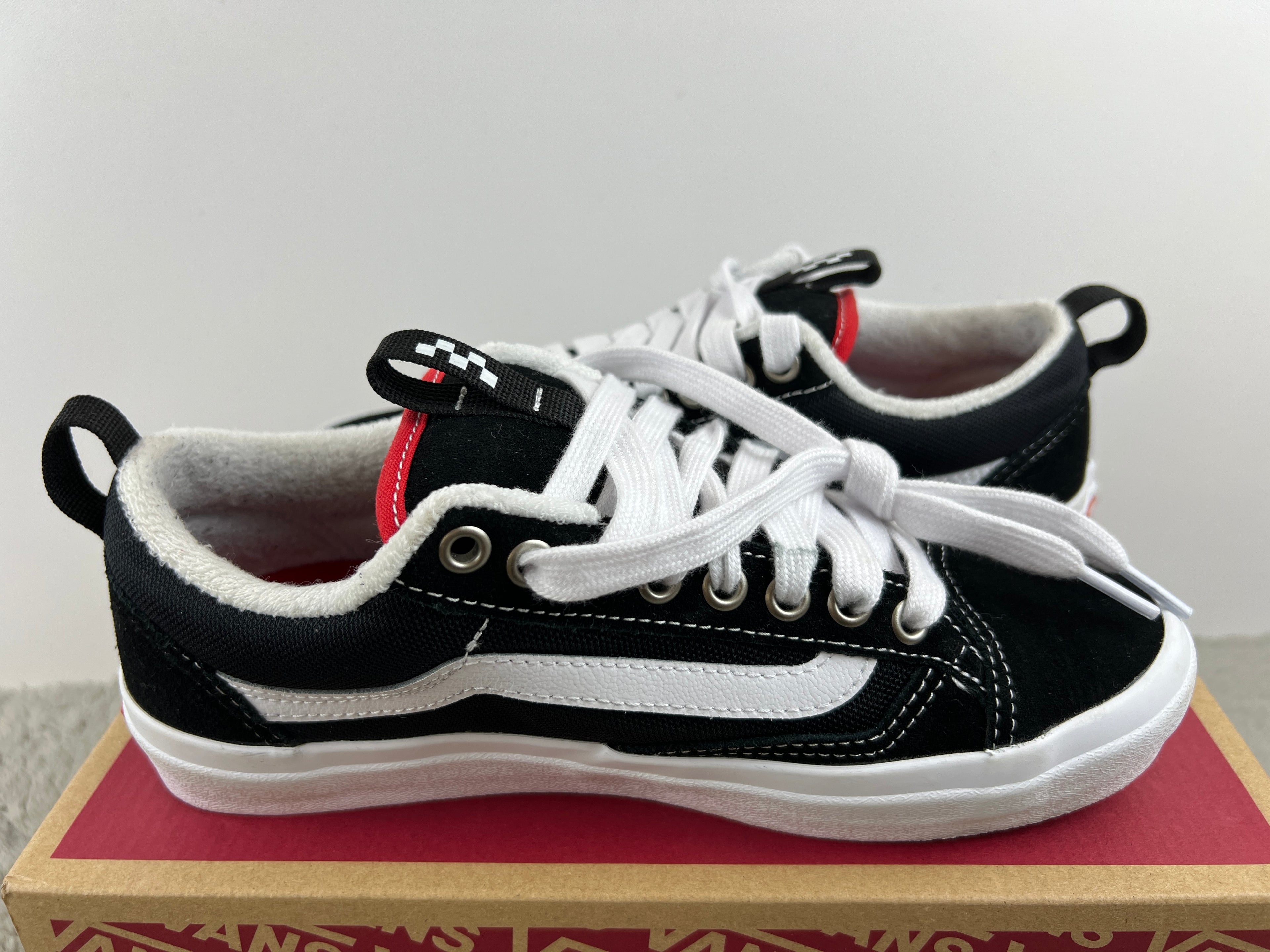 VANS SKATE STYLE OLD SKOOL 36