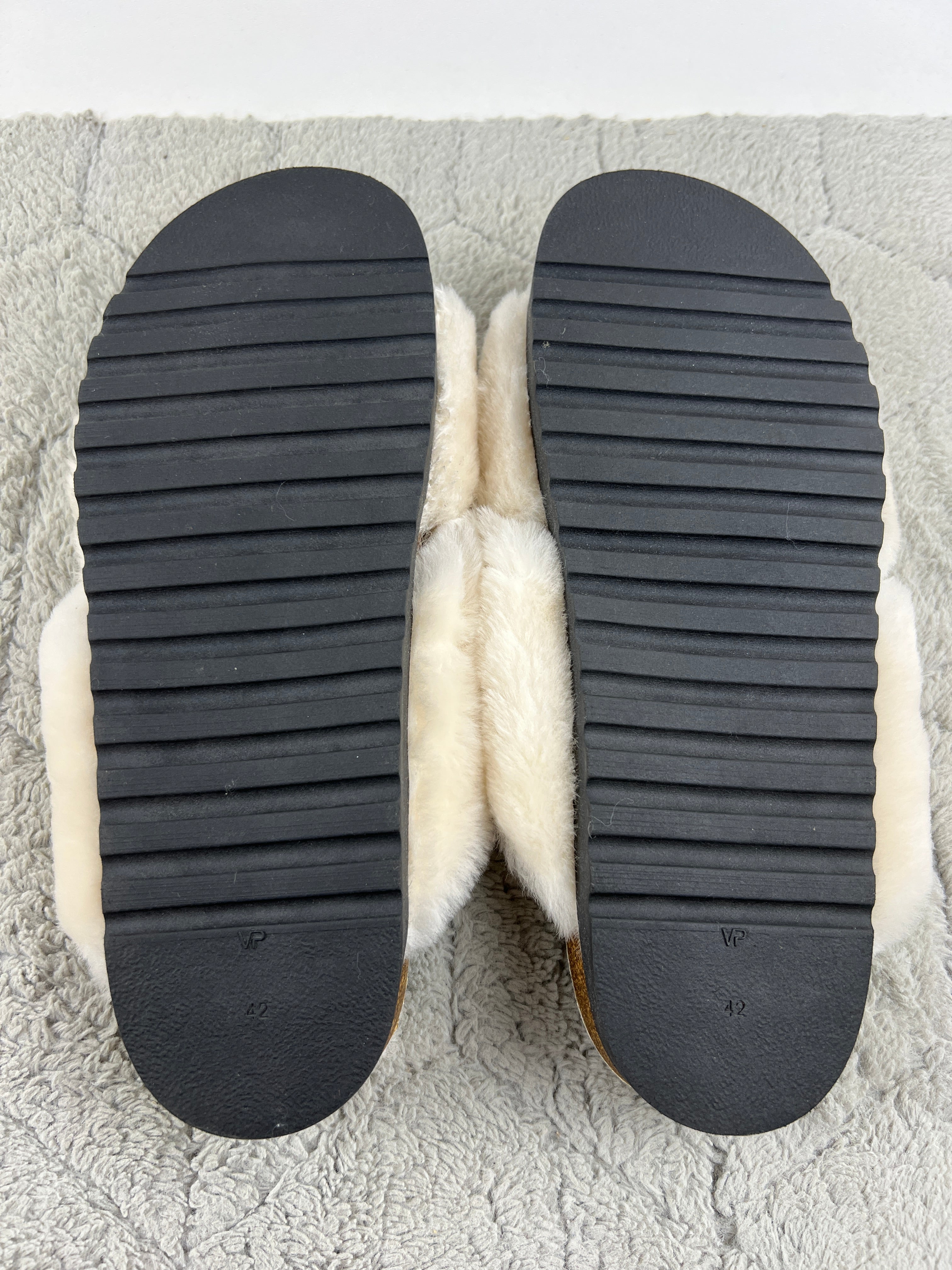 GABOR SLIPPERS
