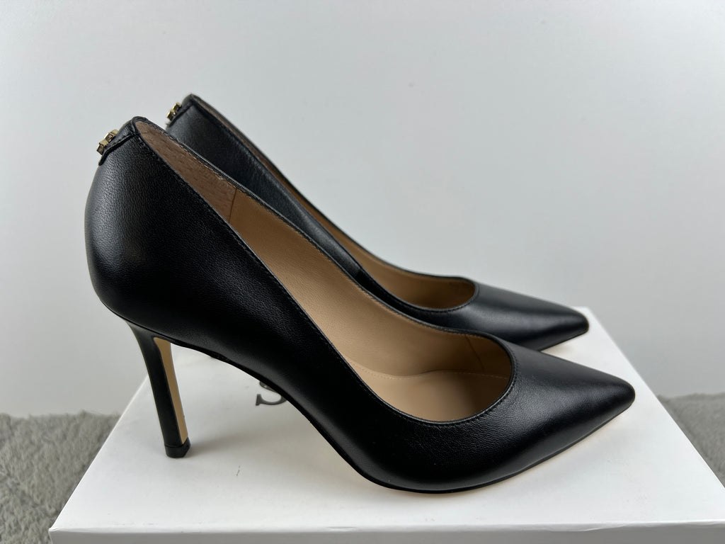 GUESS HEELS