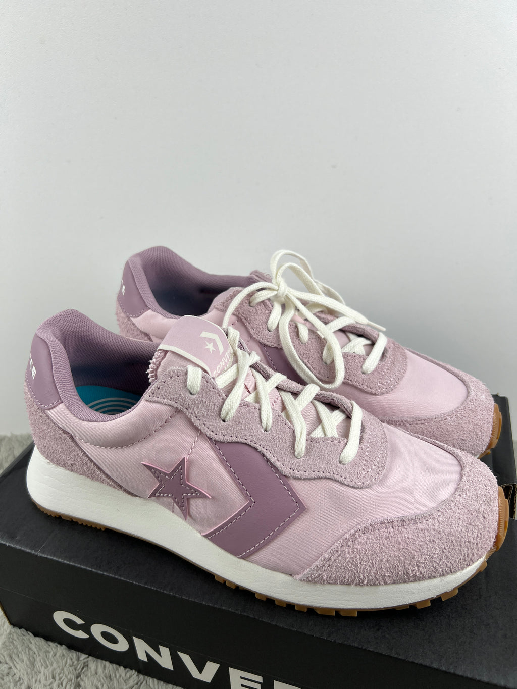 CONVERSE OMEGA TRAINER OX