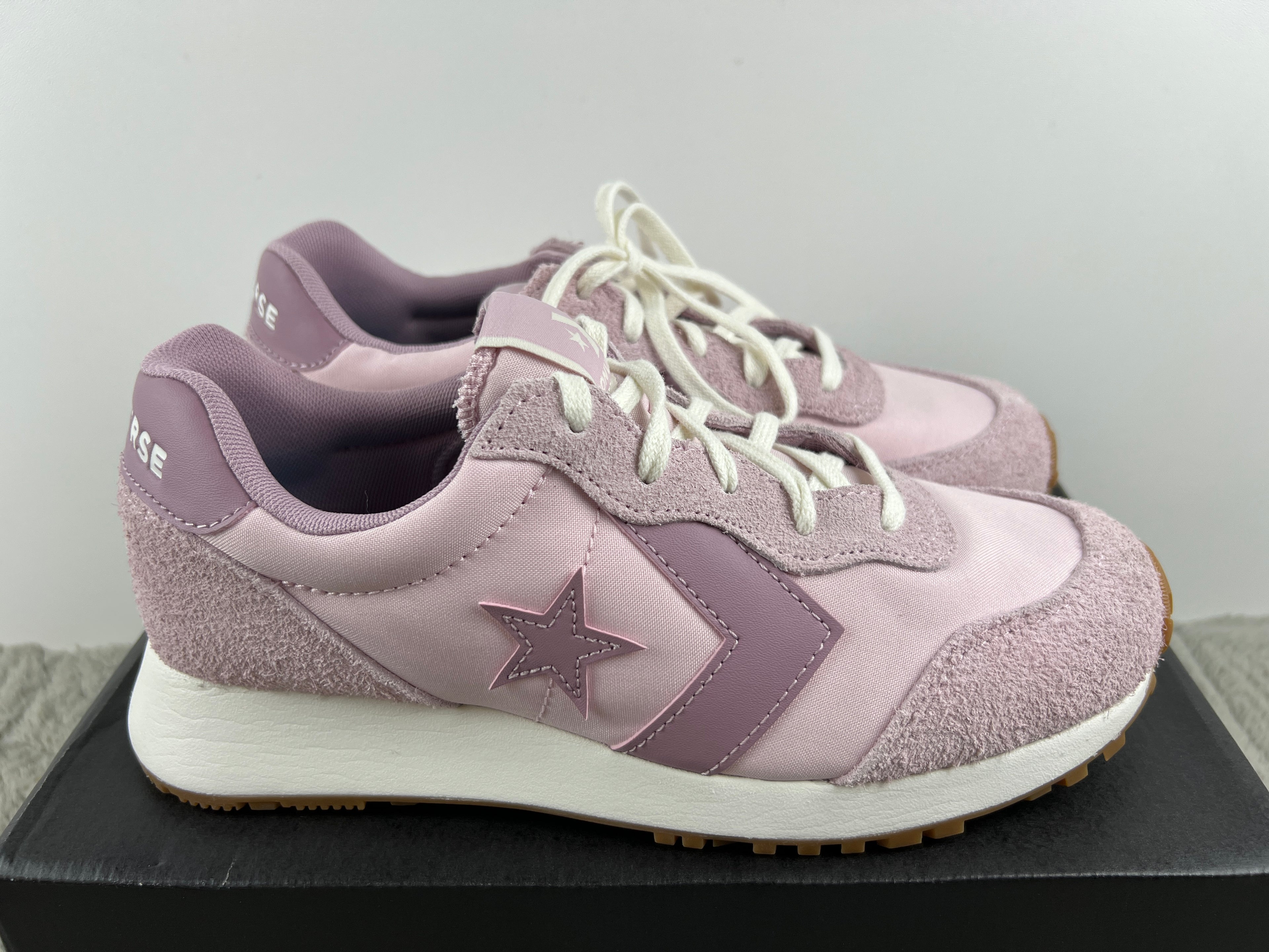 CONVERSE OMEGA TRAINER OX