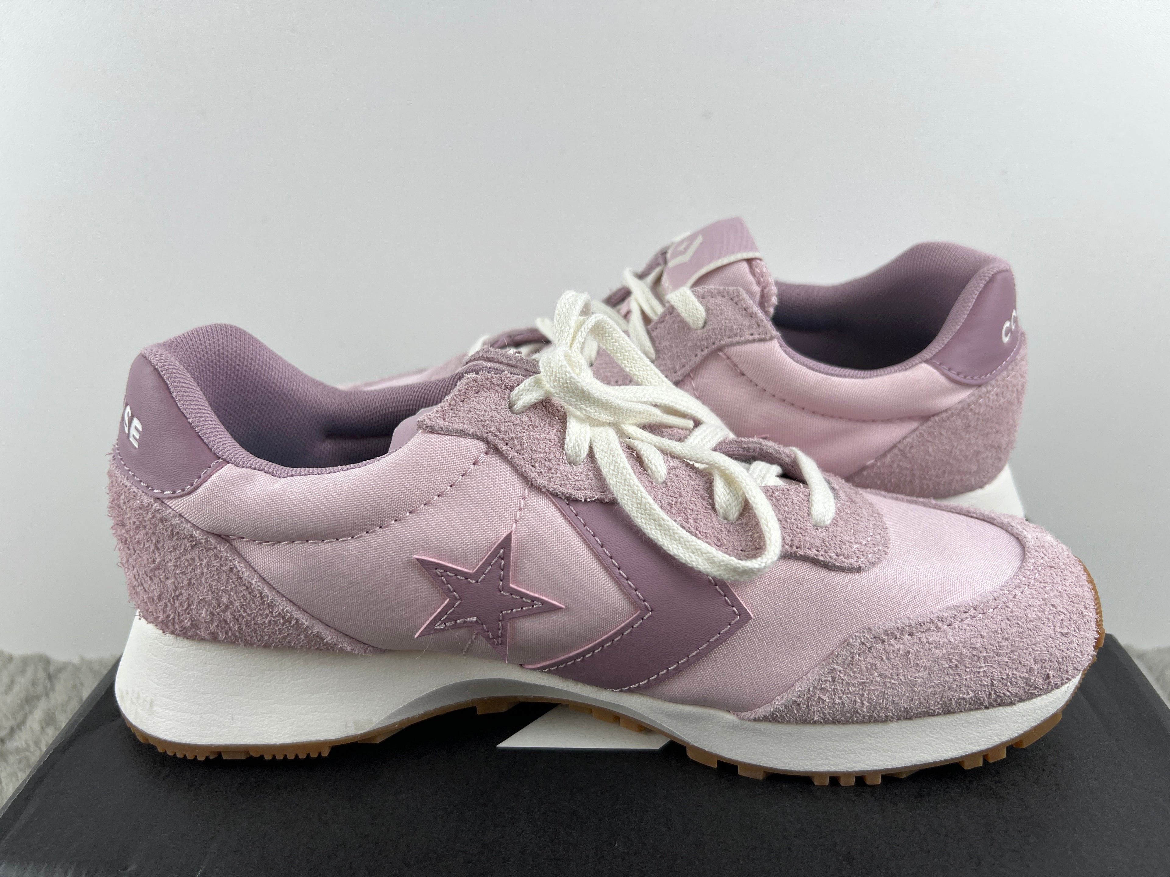 CONVERSE OMEGA TRAINER OX