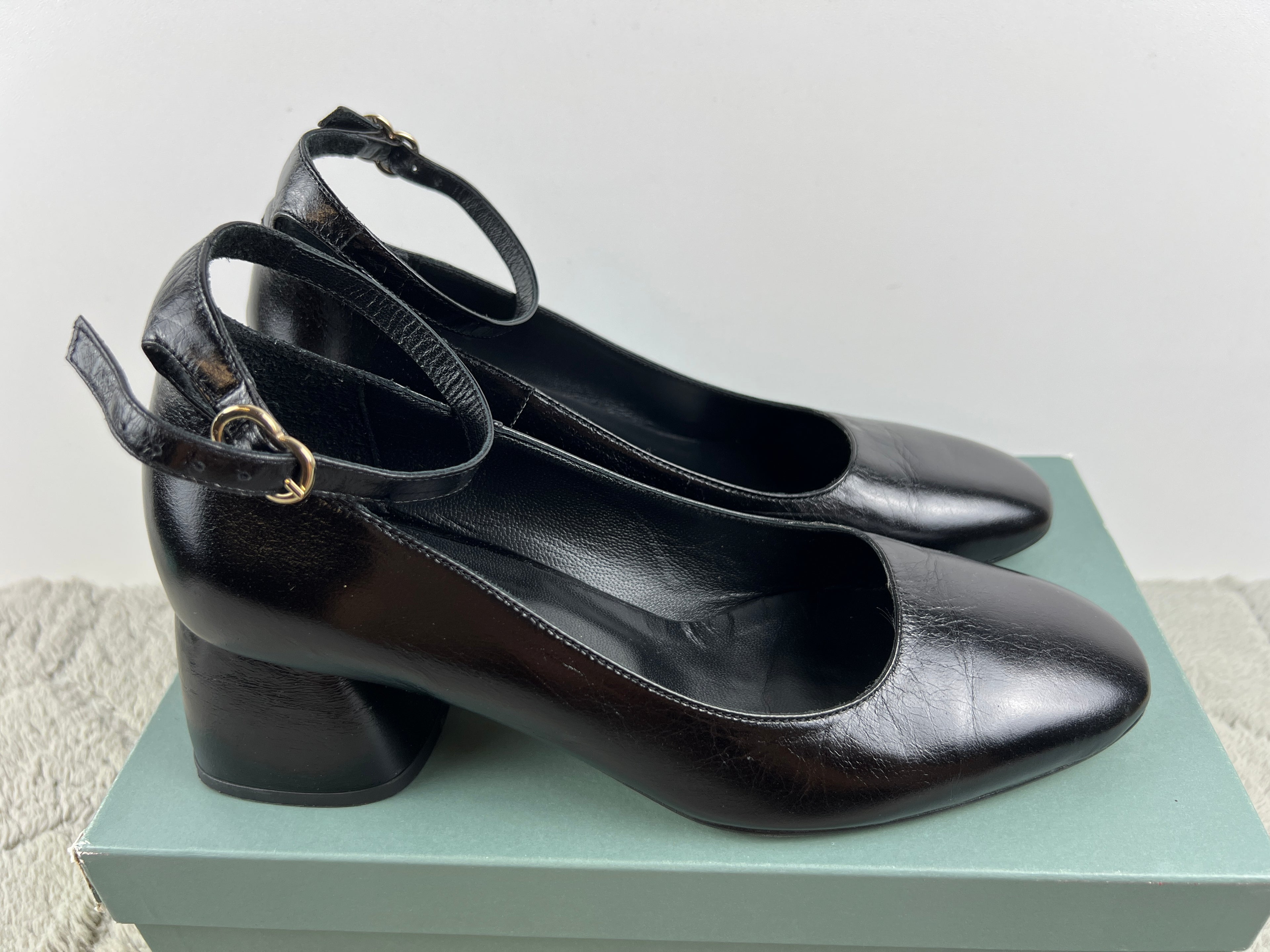 MINELLI PEARLA