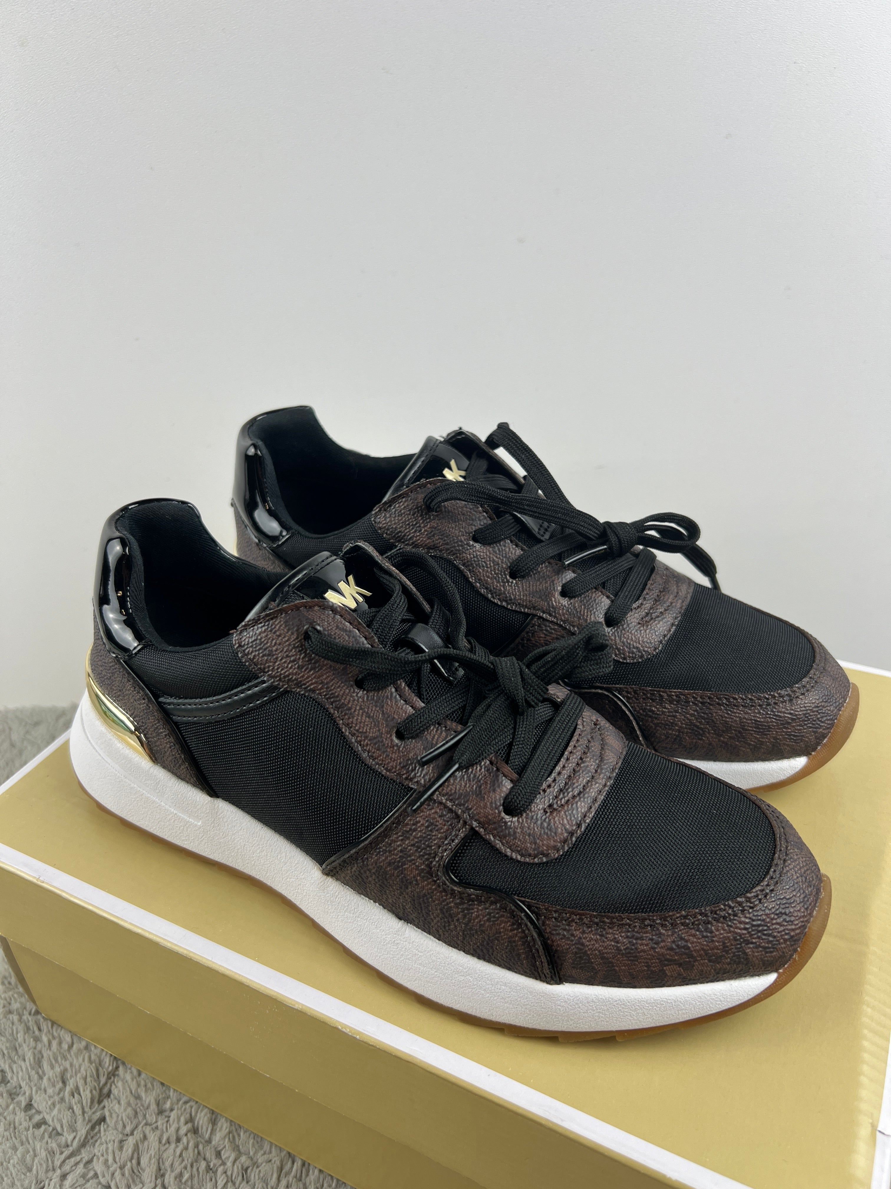 MICHAEL KORS JASMINE TRAINER