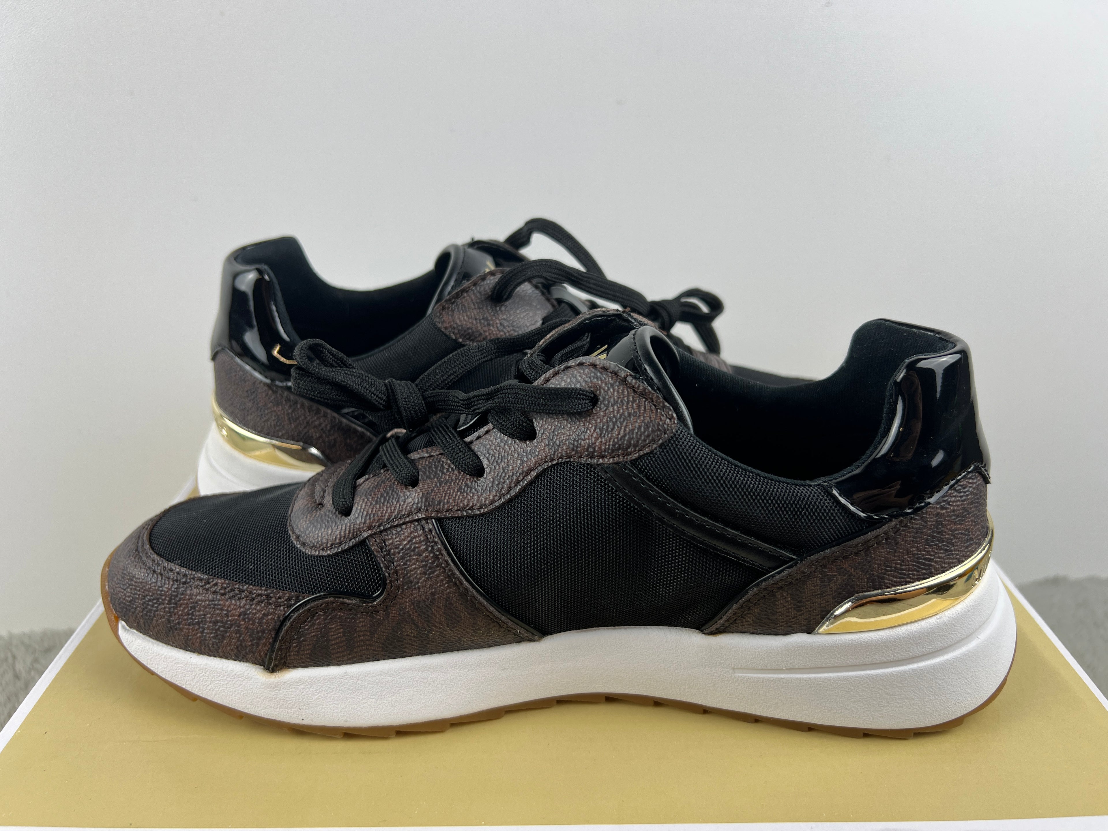 MICHAEL KORS JASMINE TRAINER