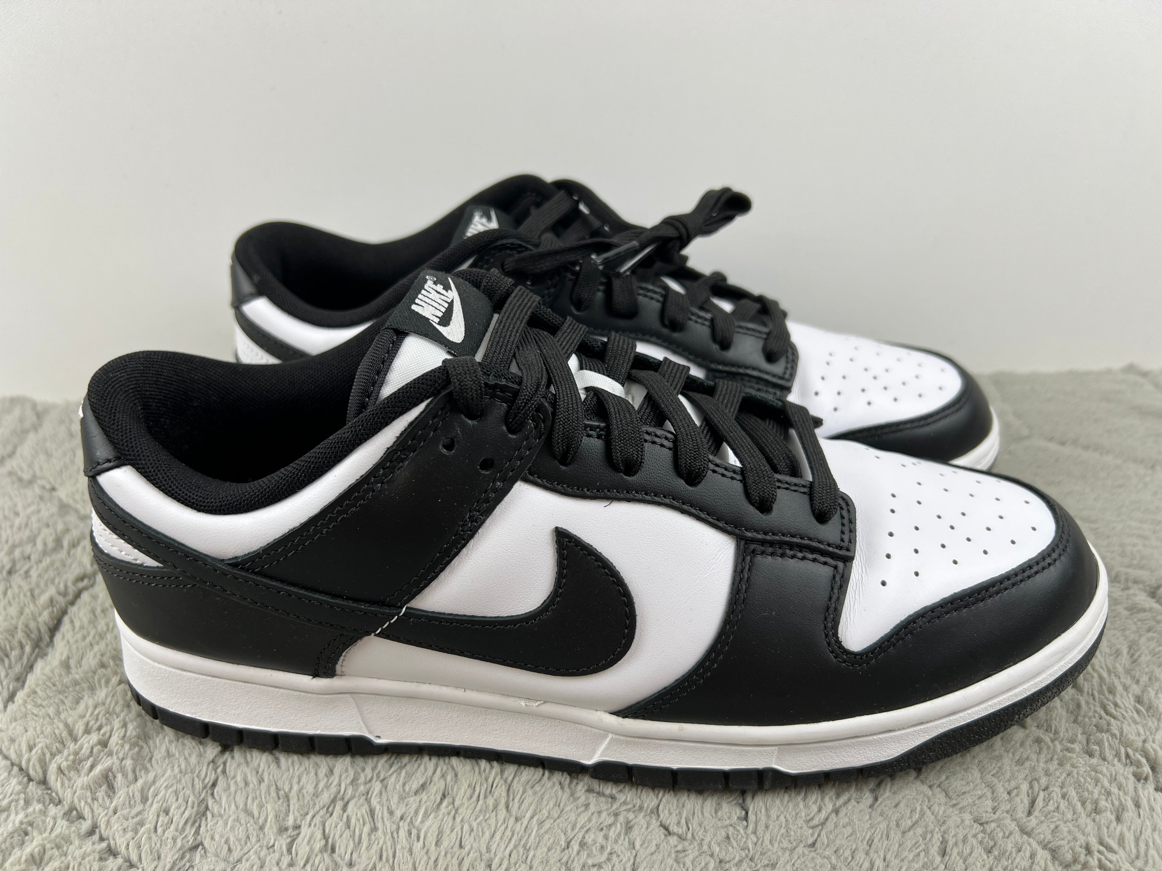 Nike Dunk Low Retro Panda