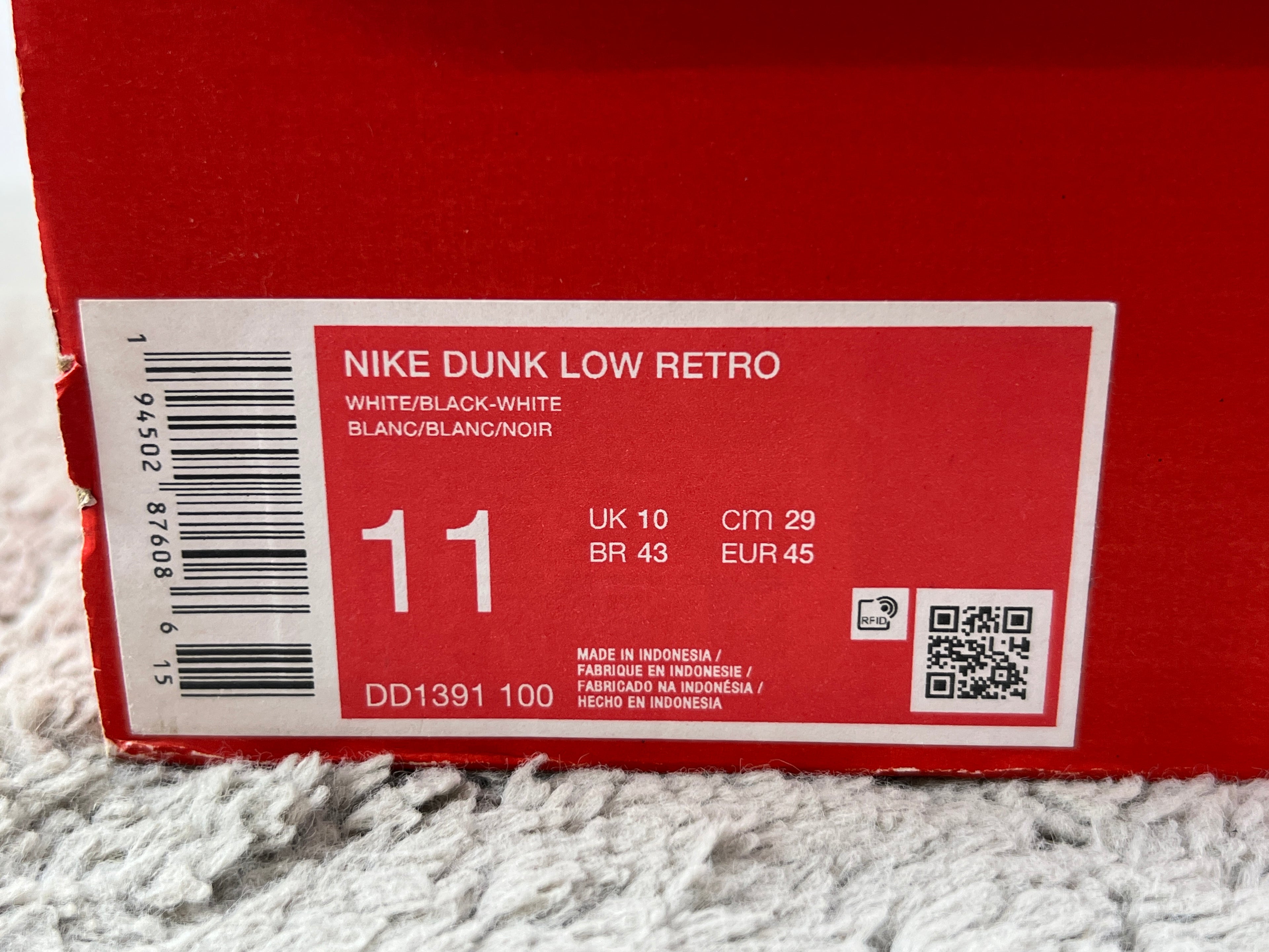 Nike Dunk Low Retro Panda