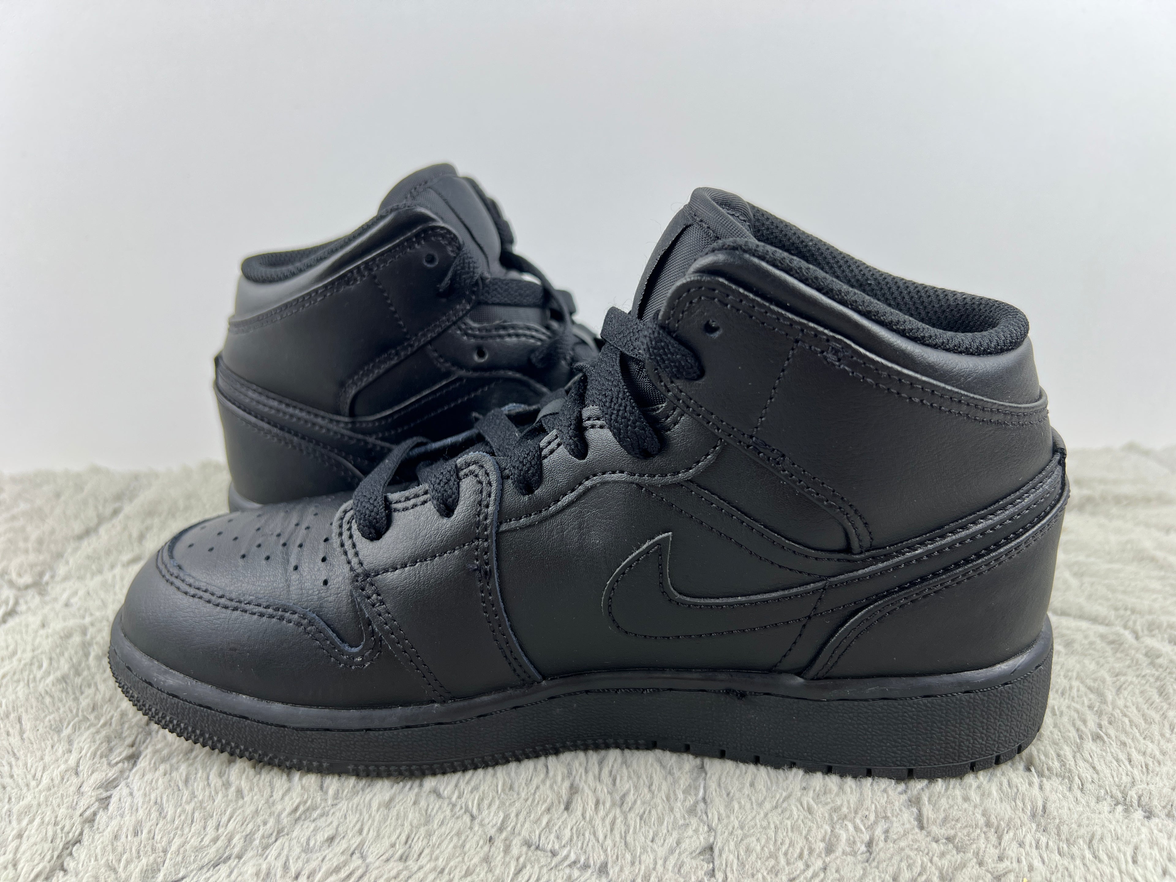 Nike air Jordan 1 Mid (GS)